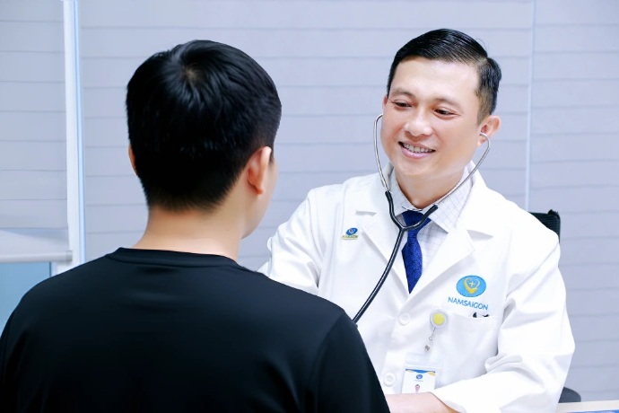 Ánh hào quang và vùng rủi ro sức khỏe ít được nhắc đến ở người trẻ