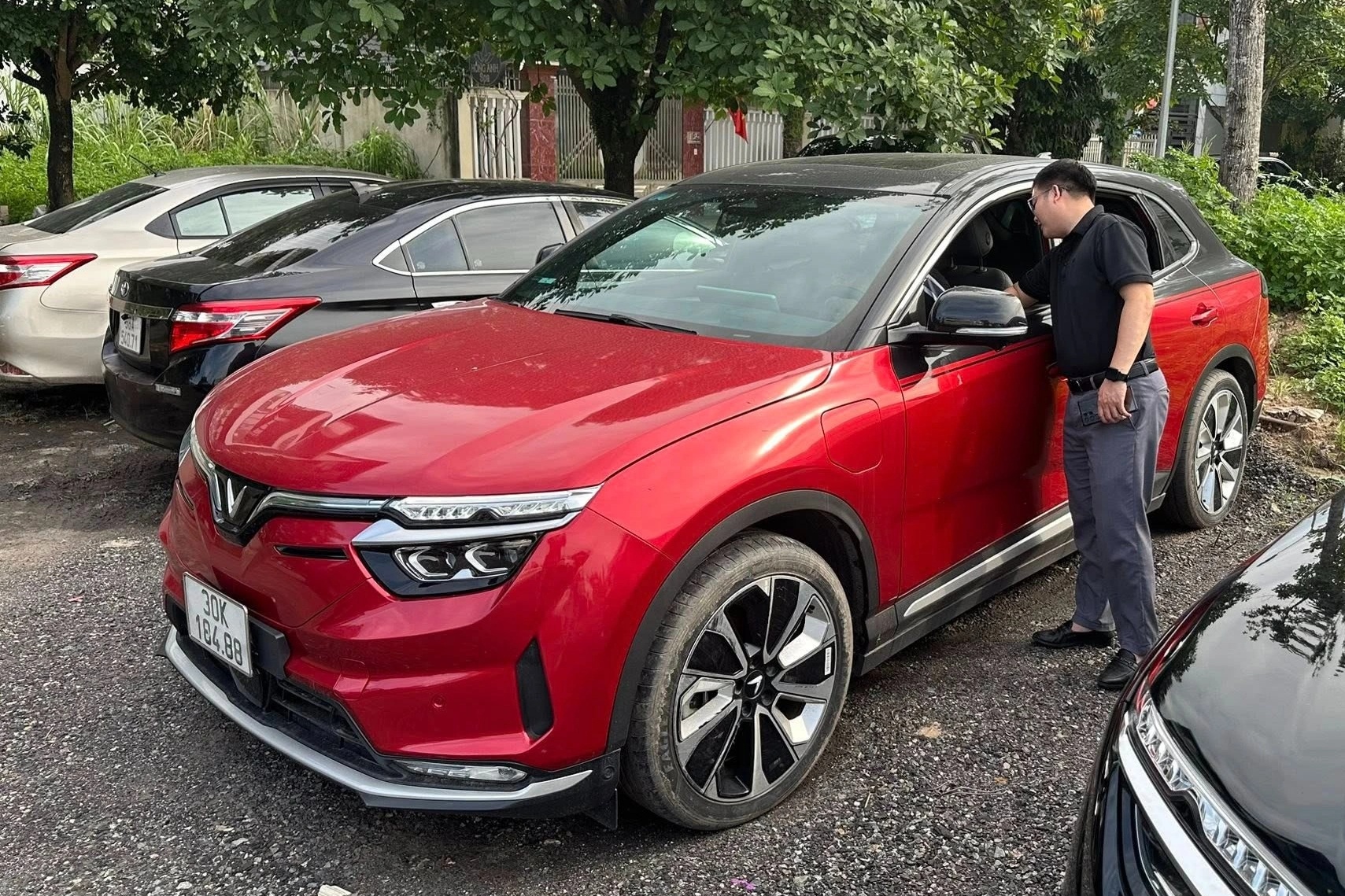 Thị trường thuê ô tô tự lái Tết 2026 hạ nhiệt, xe điện được ưa chuộng