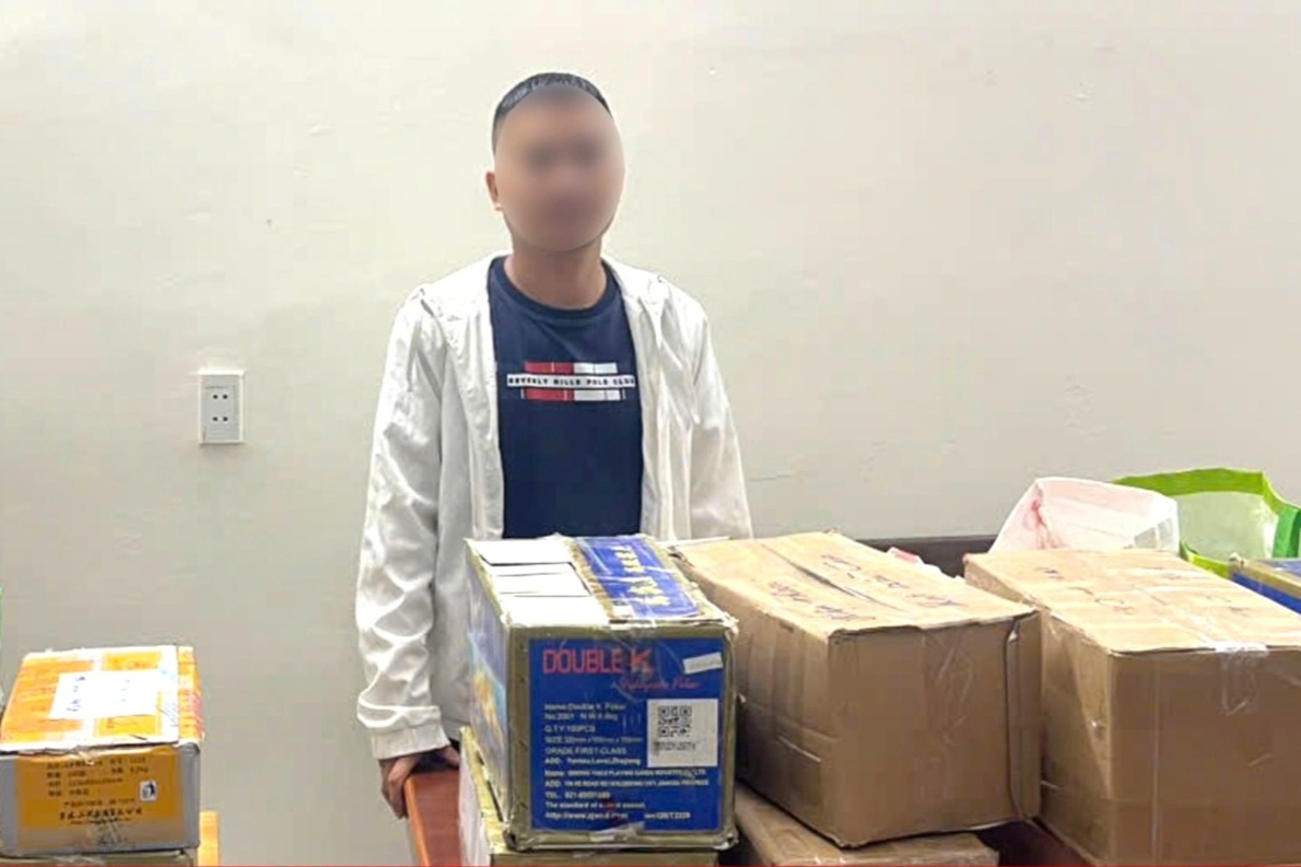 Phát hiện 2 điểm mua bán số lượng lớn thiết bị phục vụ đánh bạc bịp