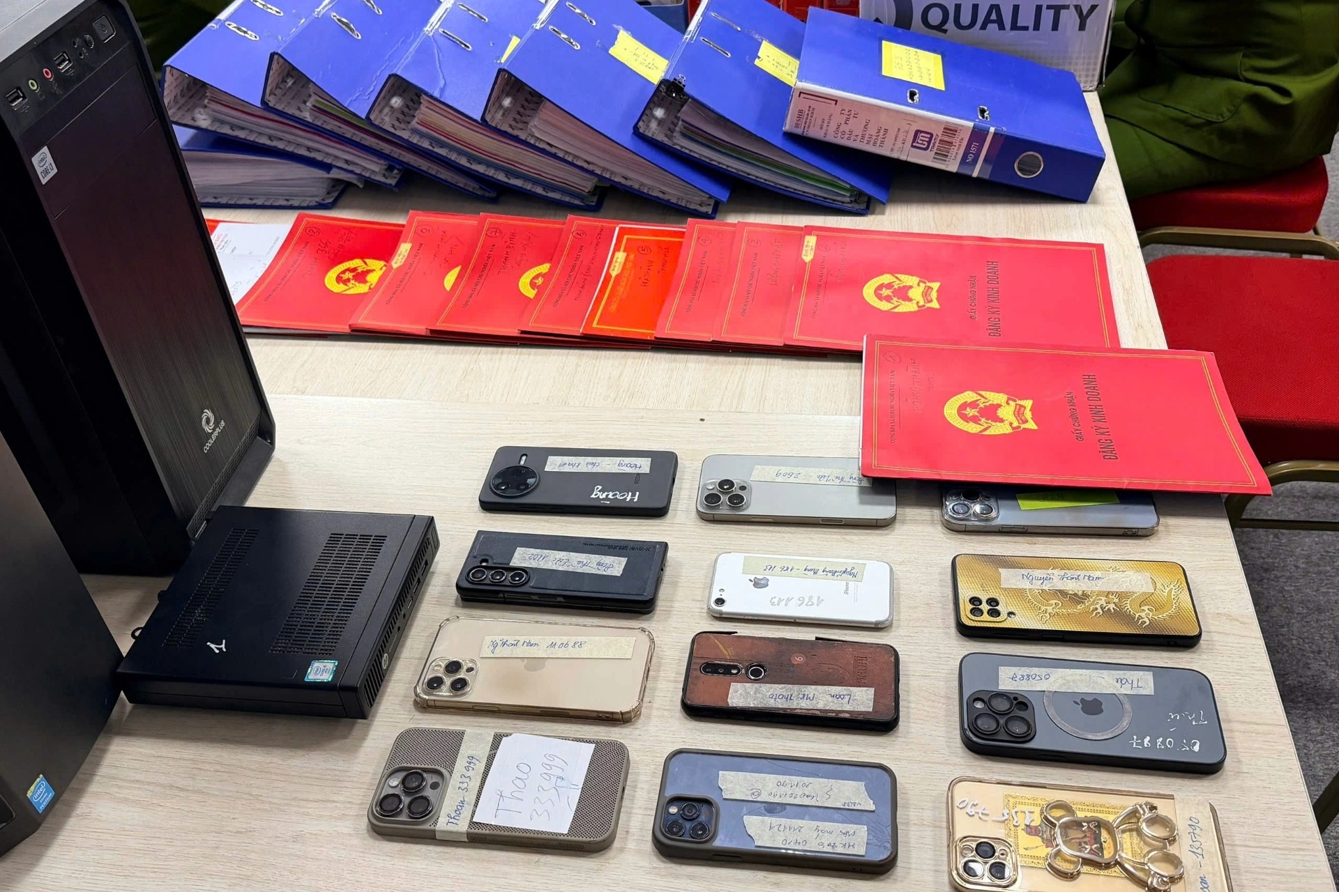 Một ngân hàng ở Hà Nội bị lừa đảo hơn 300 tỷ đồng