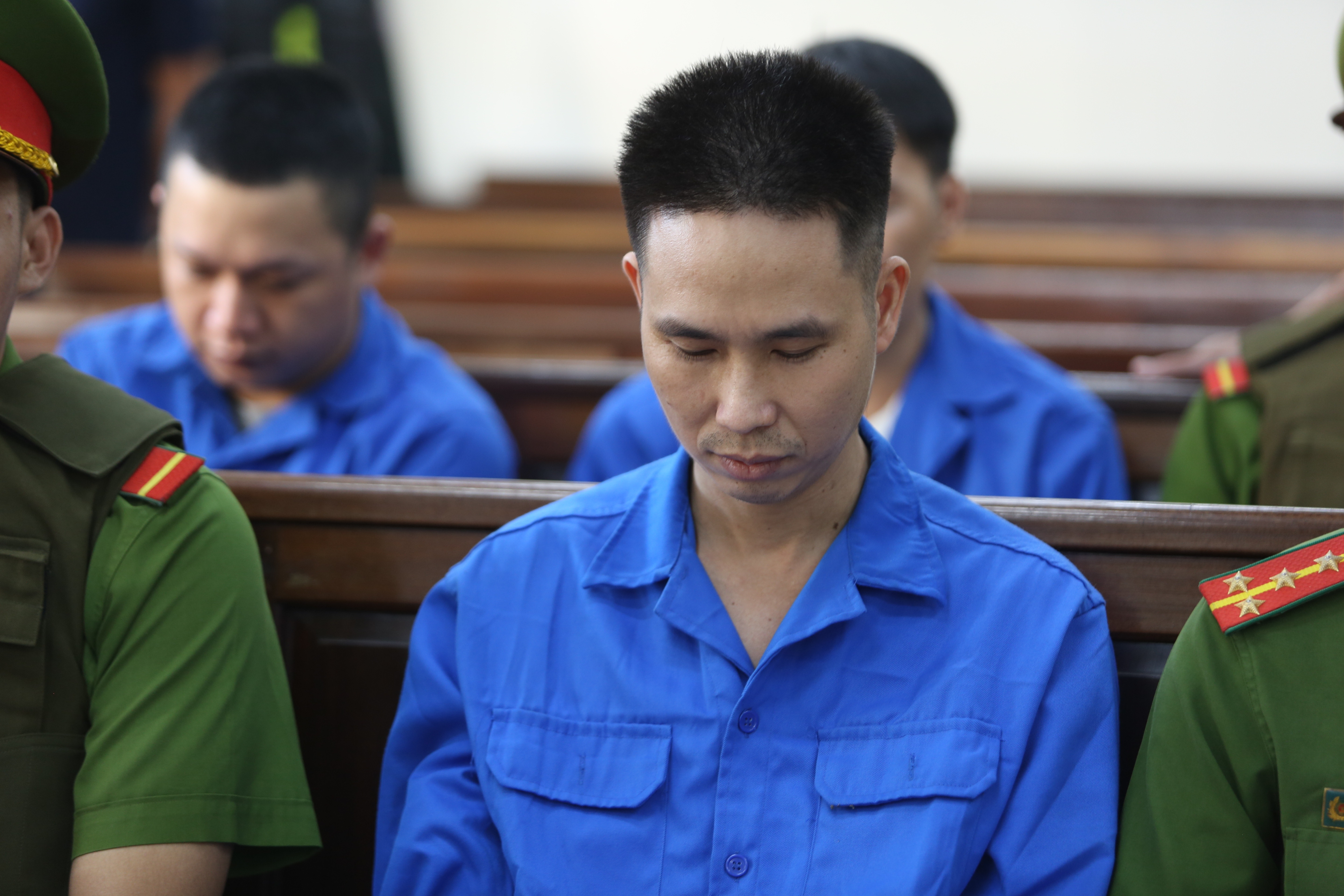 Kẻ bắn 3 nạn nhân ở Đồng Nai: Chơi xe chán, bị cáo mua súng săn người