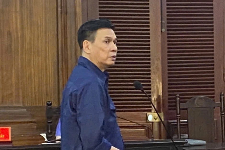 Cựu Giám đốc Trung tâm Ứng dụng khoa học và công nghệ TPHCM lĩnh án