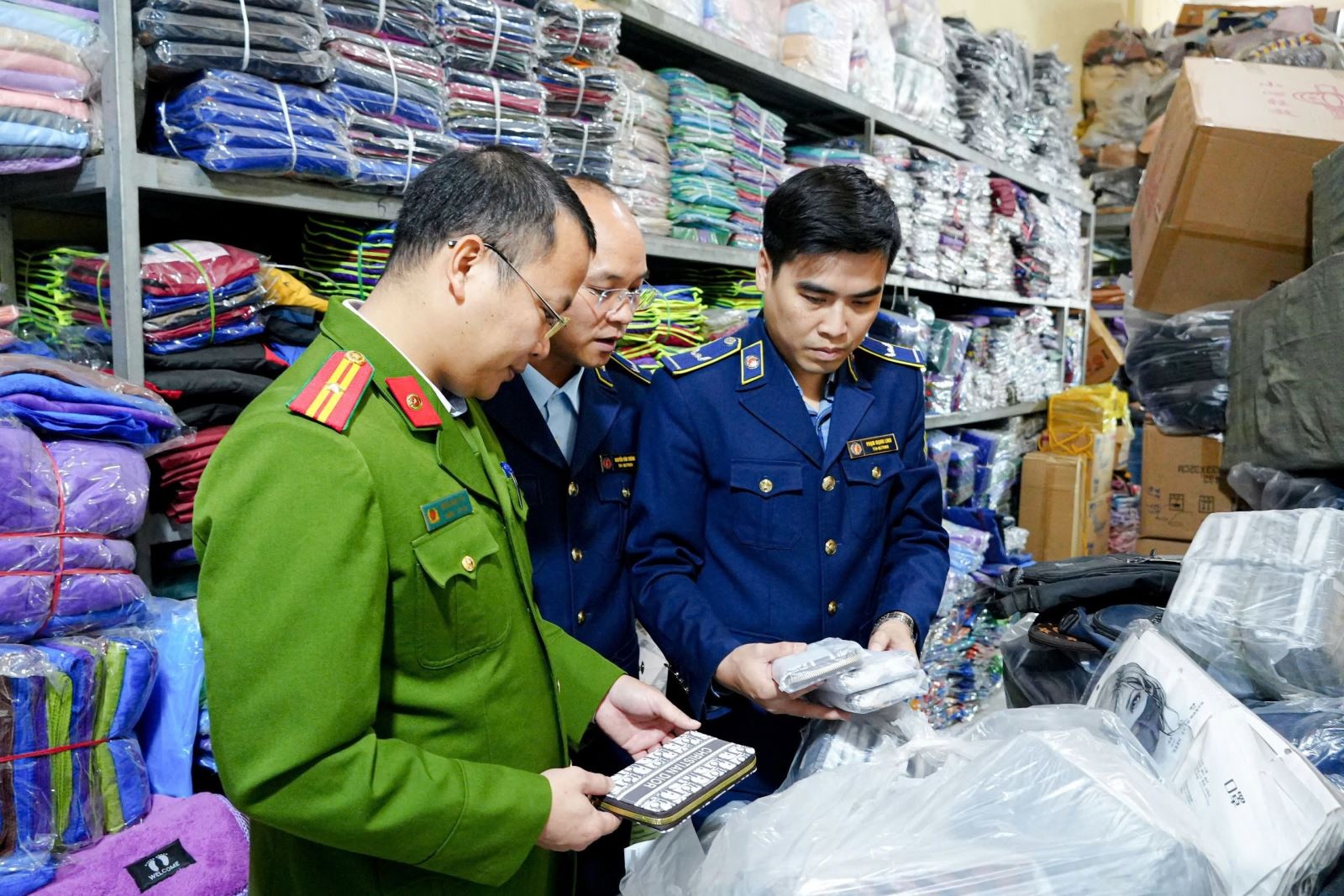 Phú Thọ giao công an tổ chức đấu tranh, triệt phá ổ nhóm buôn lậu dịp Tết