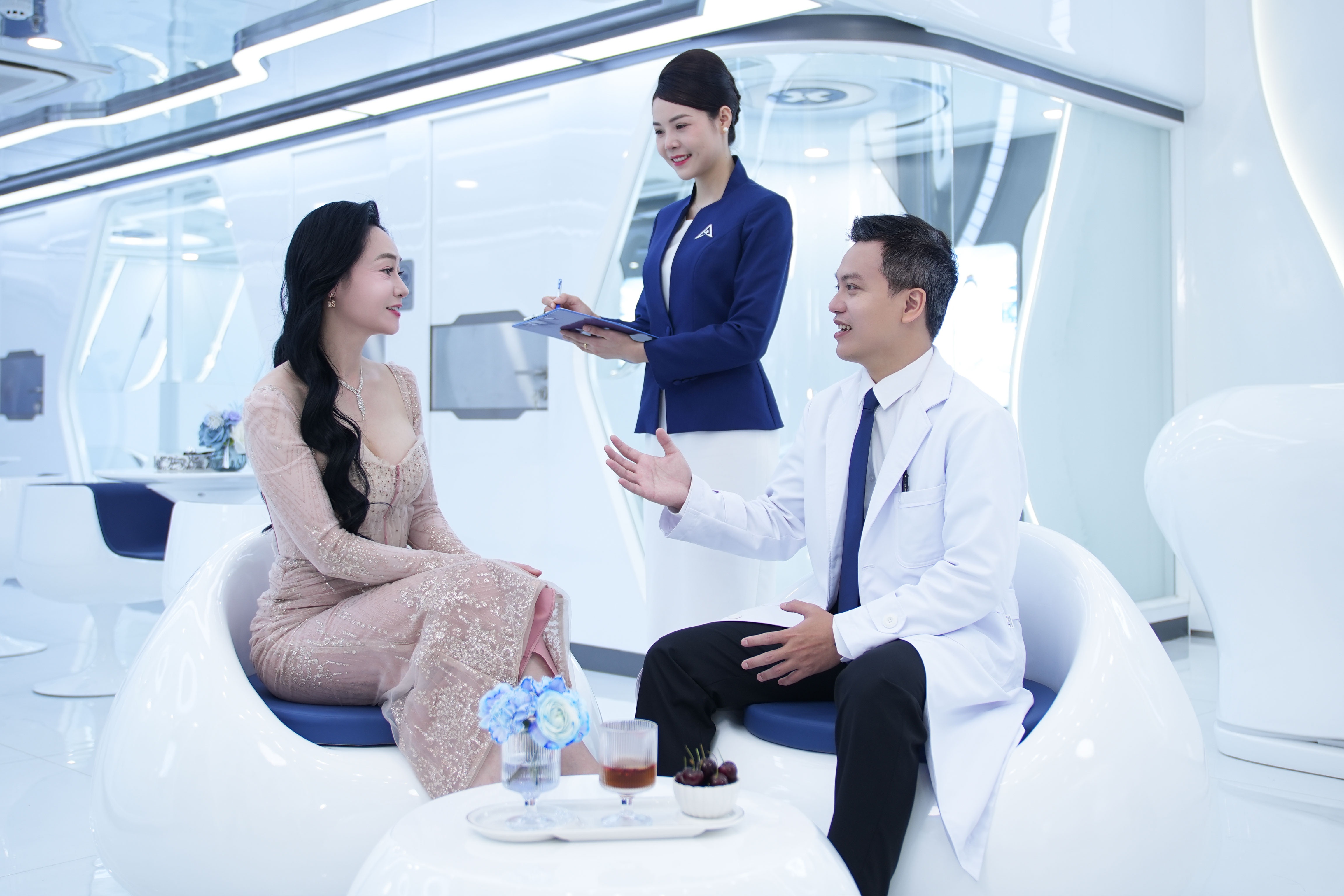 Apexmed - "Làn gió mới" thiết lập chuẩn mực thẩm mỹ cao cấp tại Thủ đô