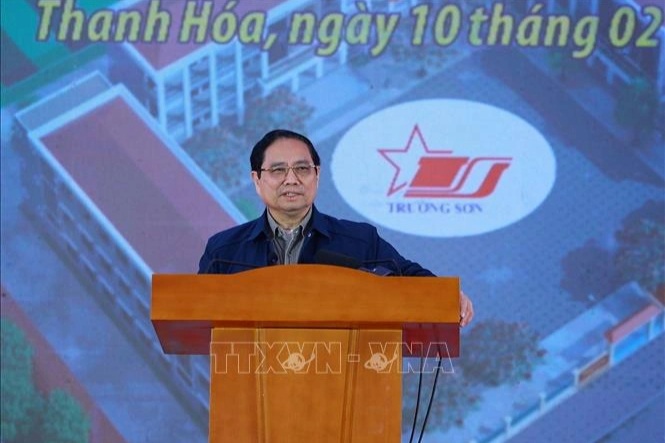 Thủ tướng Phạm Minh Chính dự lễ khởi công trường liên cấp tại Thanh Hóa