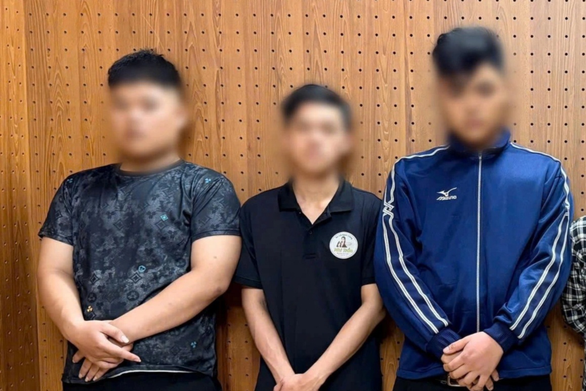 Bị rượt đánh trong đêm, nạn nhân liều mình nhảy cầu để thoát thân