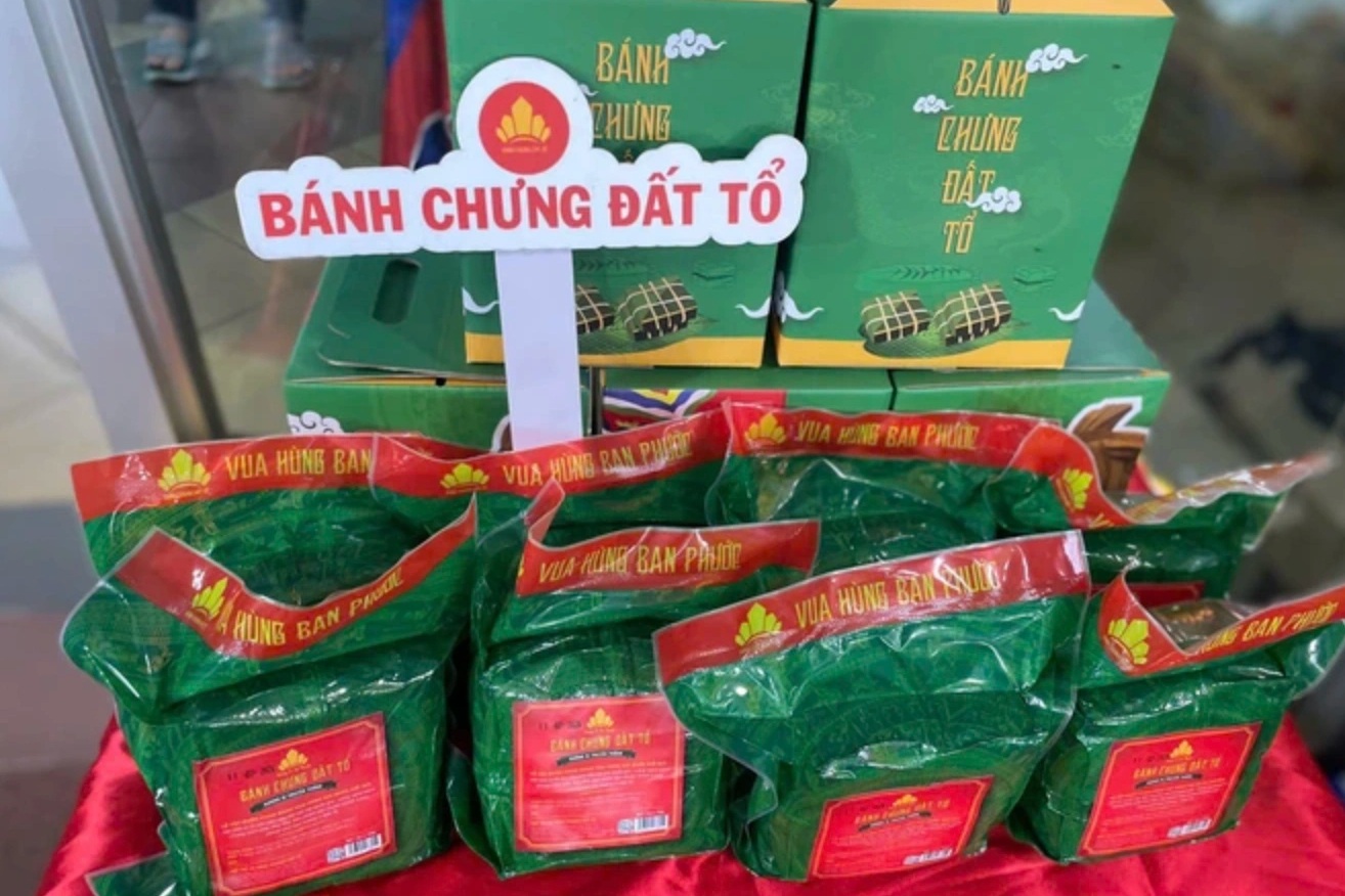 Trà sâm Ngọc Linh, xơ mướp và nhiều đặc sản hội tụ ở phiên chợ Xuân