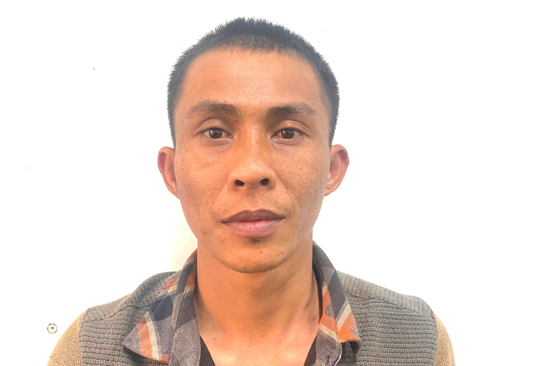 Giả mạo chủ vườn bonsai lừa đảo chiếm đoạt hơn 1,1 tỷ đồng tiền đặt cọc