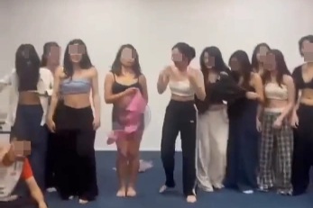 Sợ trò lố lăng chơi team building ở tiệc cuối năm, cô gái Hà Nội nghỉ việc