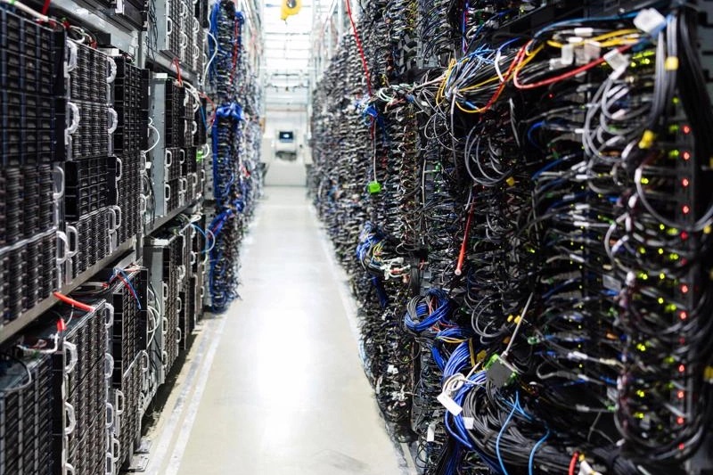 Viettel, VNPT, FPT đồng loạt kiến nghị khẩn về giá điện, vì sao?