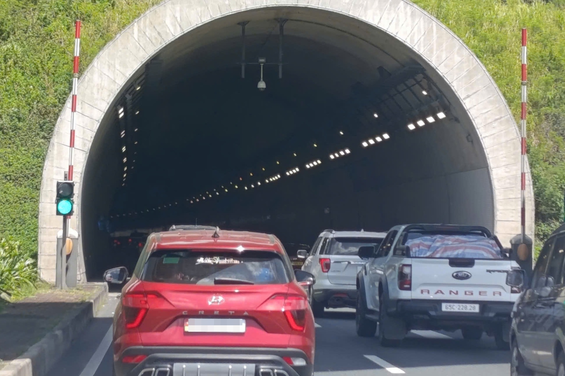 Lý do hầm Đèo Cả liên tục ùn tắc ngày cận Tết