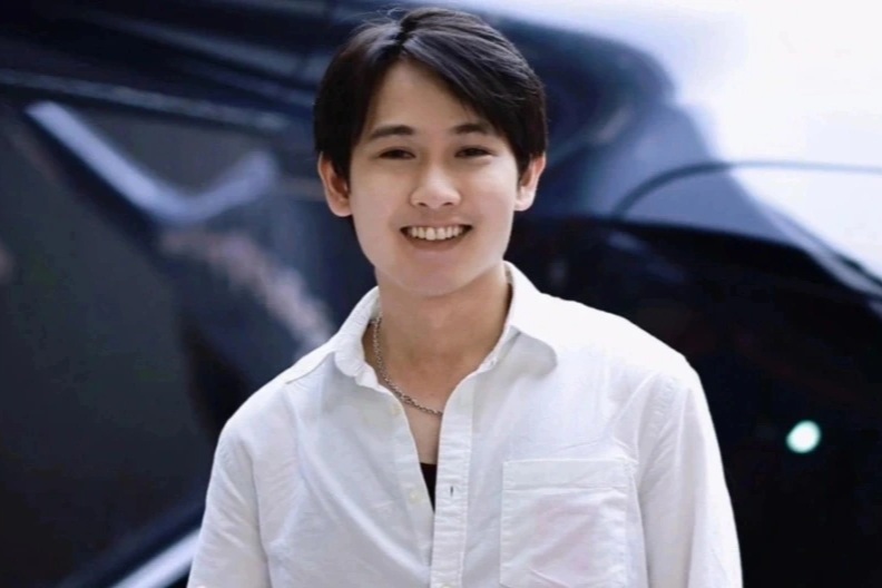 "Giấc mơ bay" của cựu thí sinh Đường lên đỉnh Olympia tại Pháp