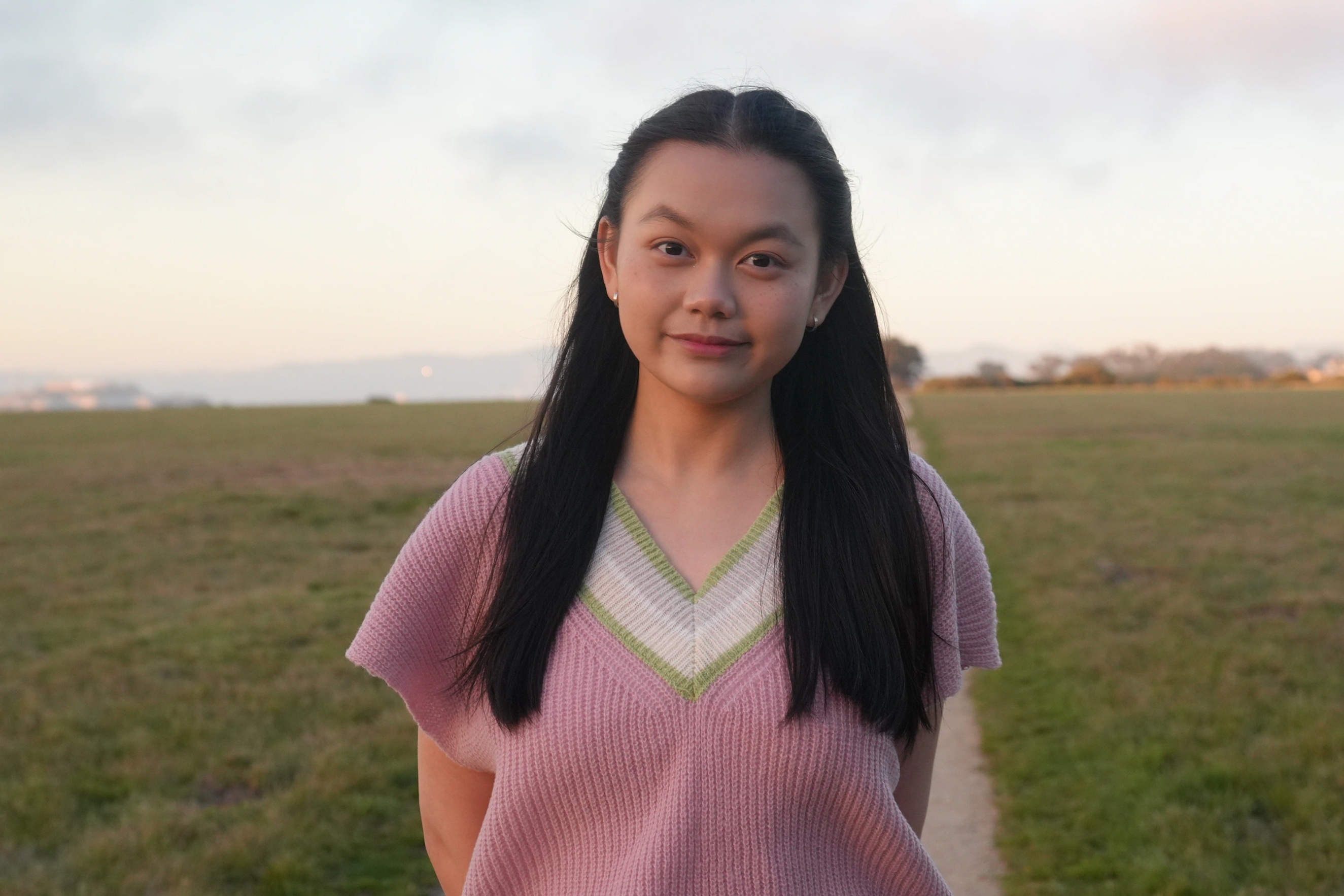 Có MV 650 triệu view nhưng không thu được tiền, bé Bào Ngư tuổi 18 ra sao?