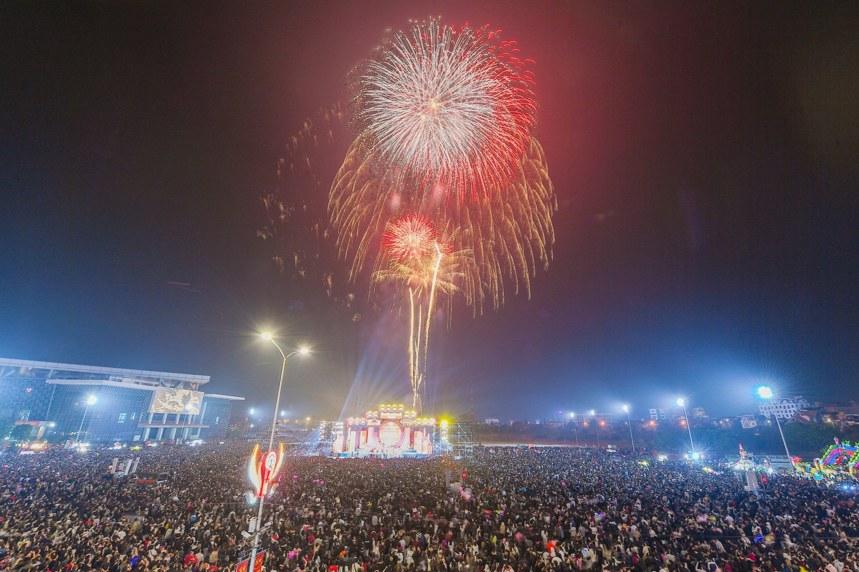 Hải Phòng bắn pháo hoa 12 điểm đêm Giao thừa Tết Bính Ngọ 2026