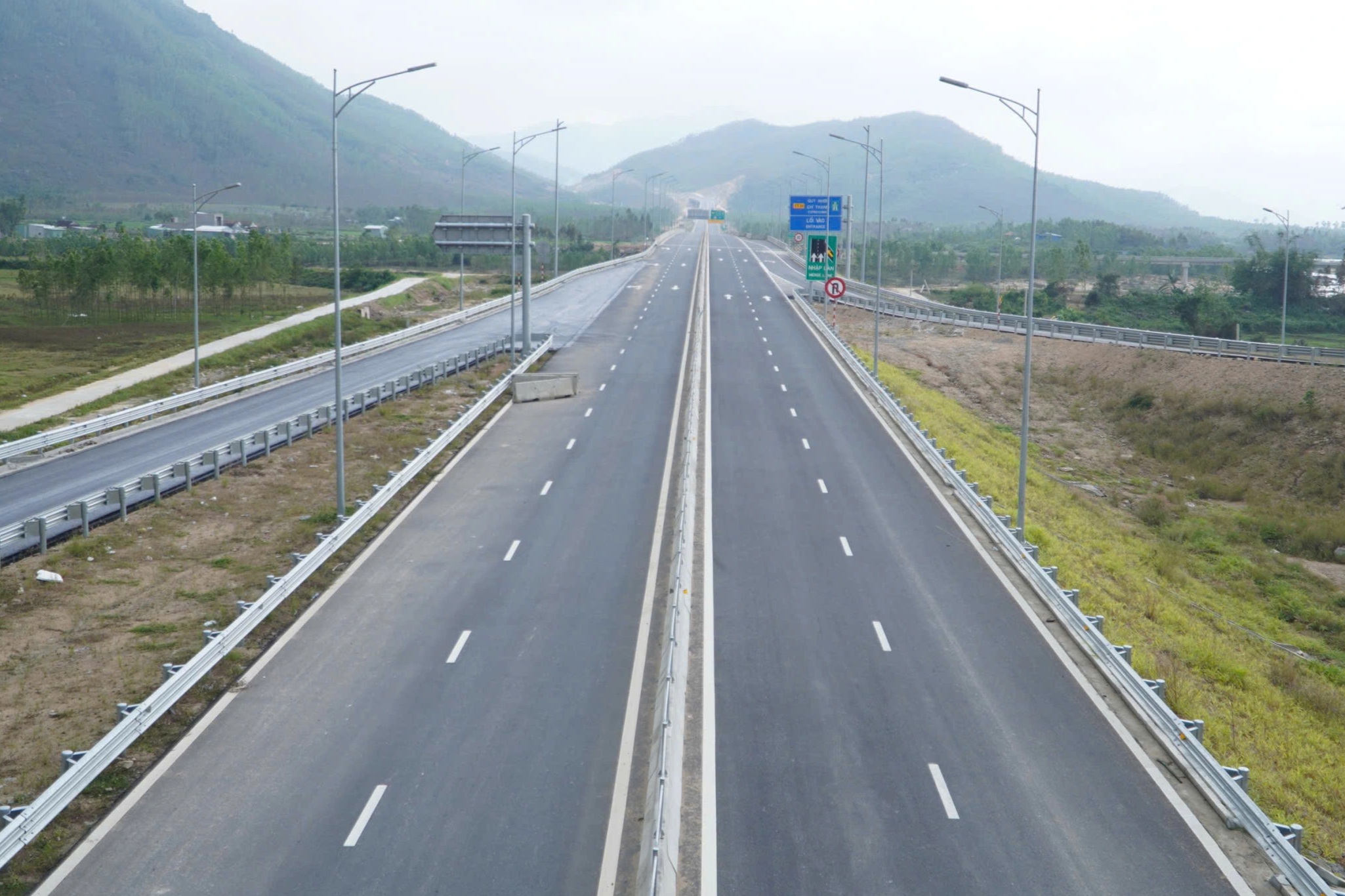 Hai đoạn cao tốc qua Gia Lai, Đắk Lắk "hẹn" thông xe sau Tết