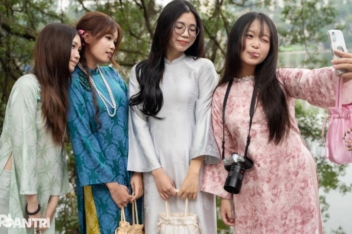 Sinh viên chi bao nhiêu tiền cho Tết là phù hợp?