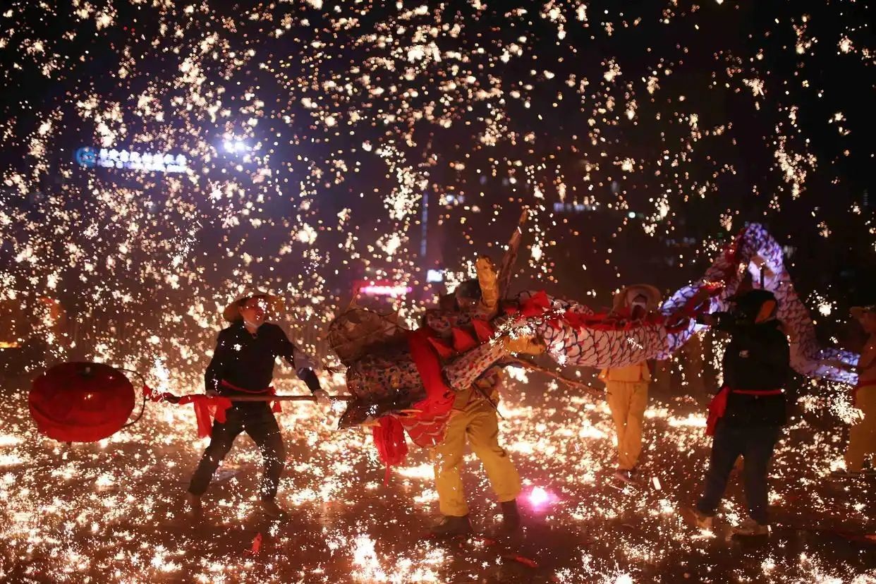 Ngoài Việt Nam, các quốc gia đón Tết Nguyên đán ra sao?