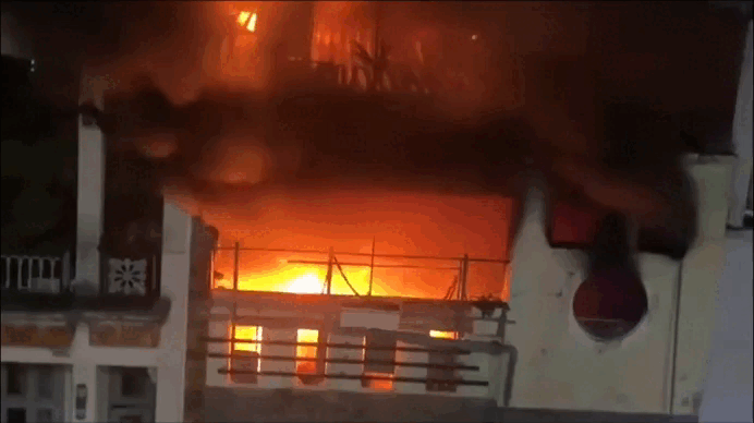 Cháy nhà 4 tầng trong đêm giao thừa ở TPHCM