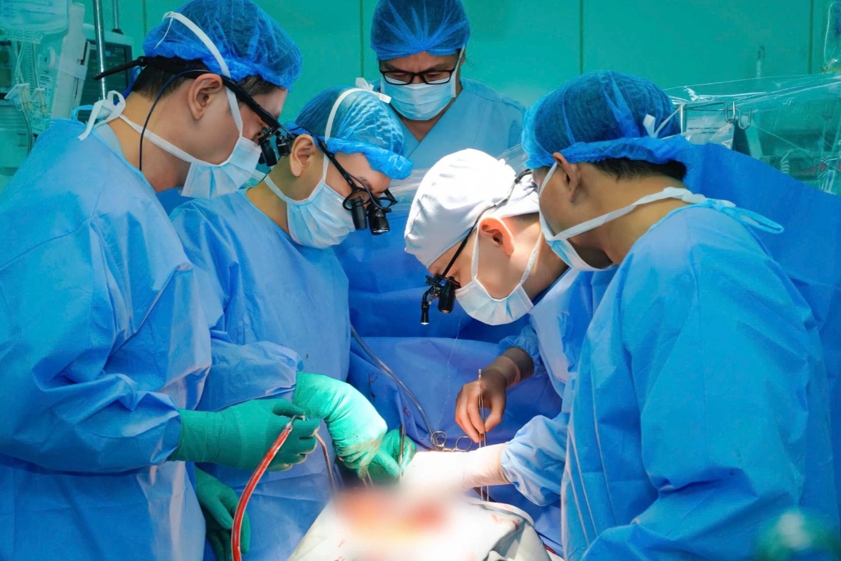 200 y bác sĩ ghép tạng hiến của người chết não cứu 4 cuộc đời đêm giáp Tết