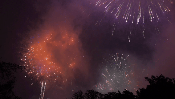 Nhiều yêu thương, ước nguyện được gửi gắm trong lời chúc ngày đầu năm mới