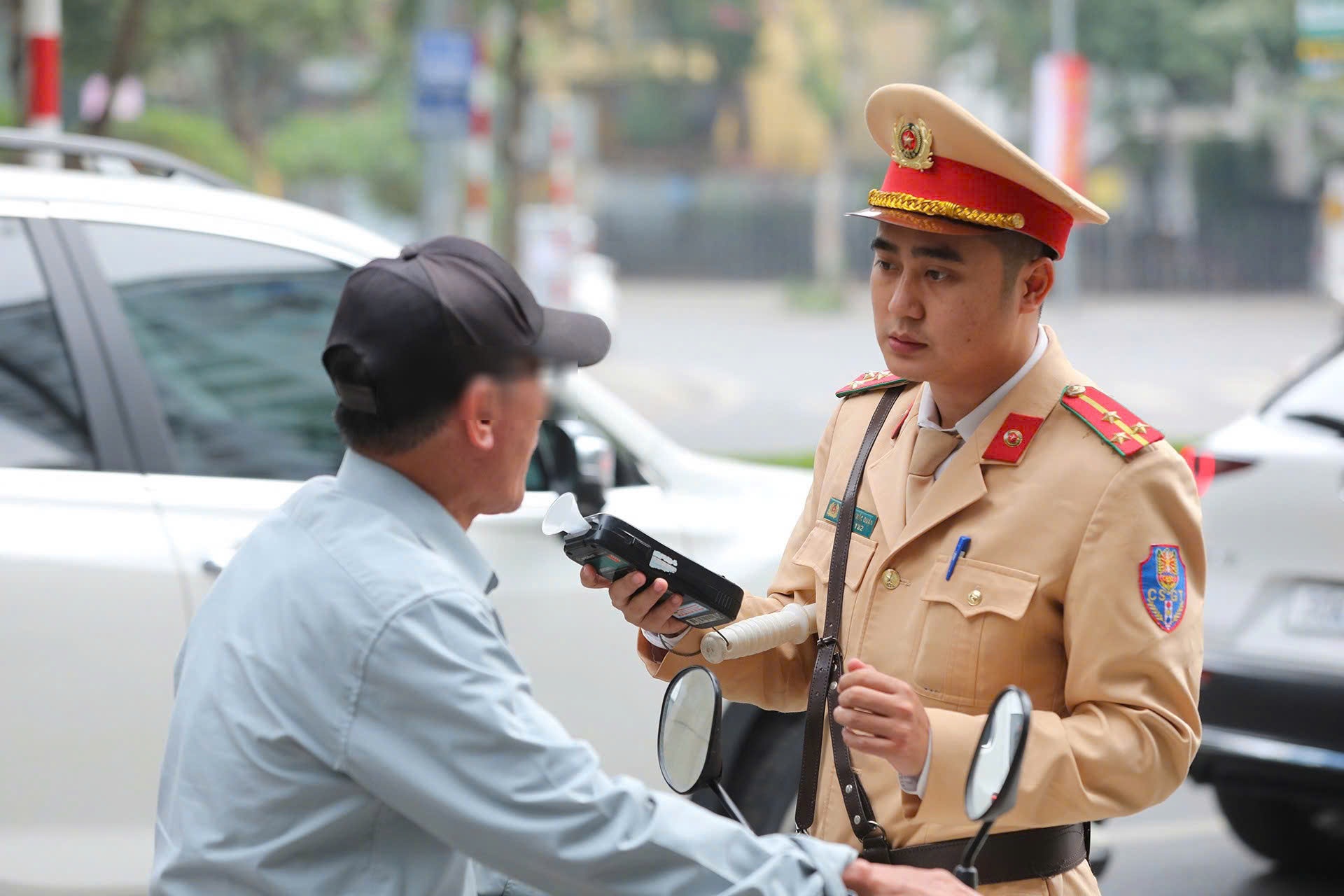 Mùng 1 Tết, gần 1.600 lái xe vi phạm nồng độ cồn bị phạt