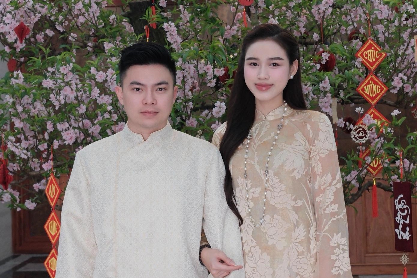 Mùng 1 Tết của loạt mỹ nhân Việt lấy chồng thiếu gia: Đỗ Thị Hà gây chú ý