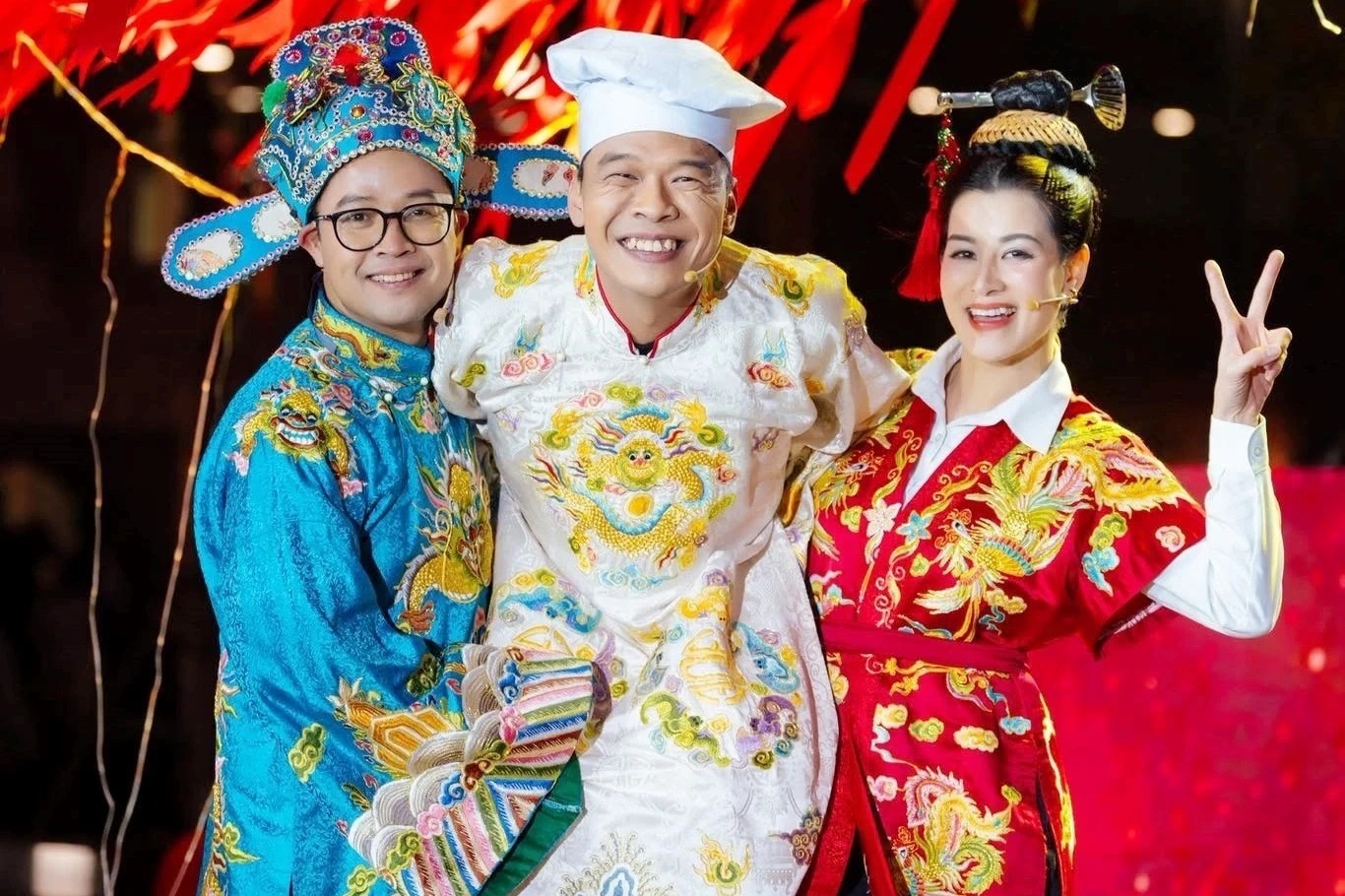 Nghệ sĩ nói gì khi chương trình thay "Táo quân" chèn nhiều quảng cáo?