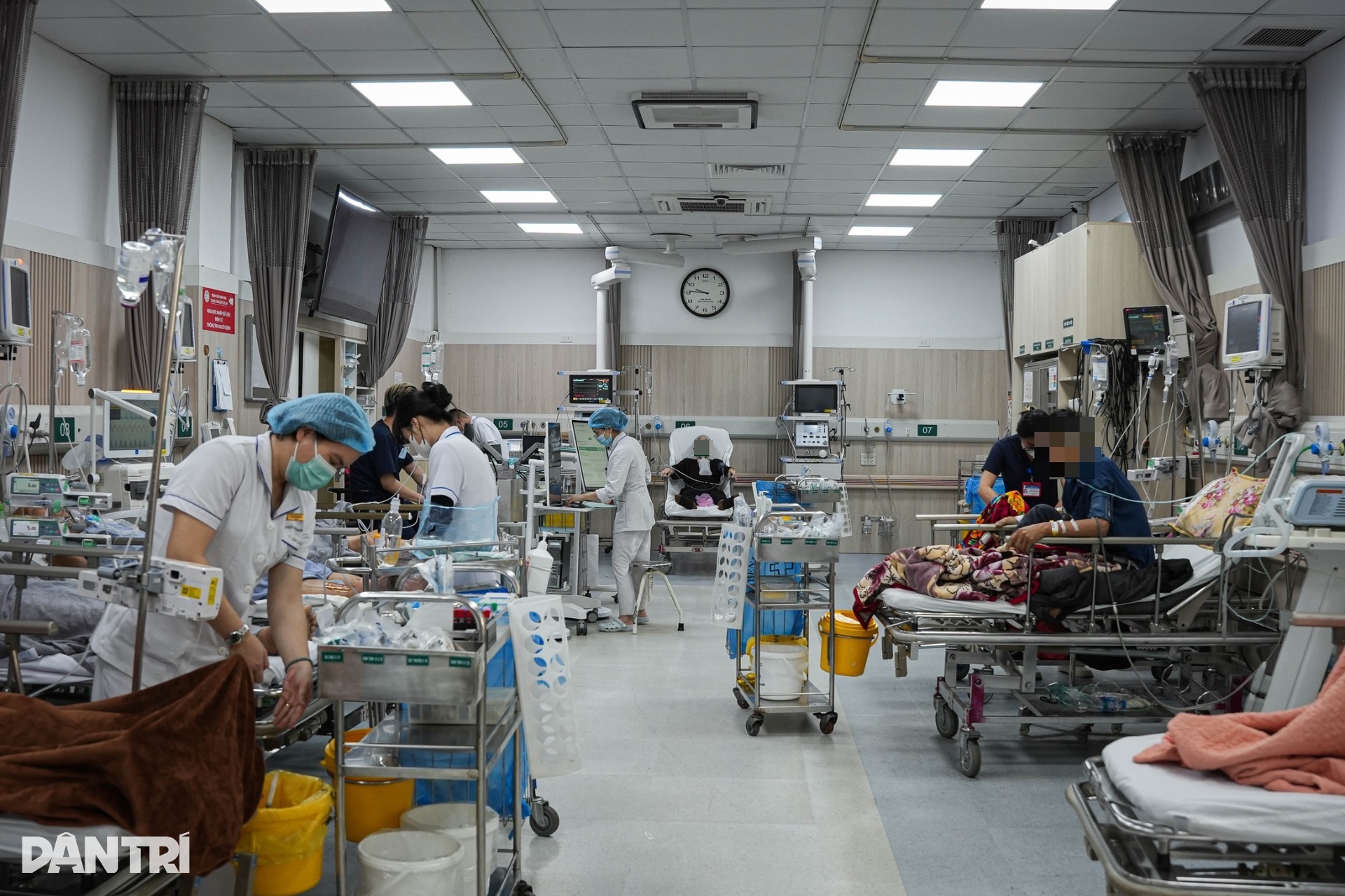 Hơn 300 ca chấn thương do pháo nổ, chất nổ trong dịp Tết