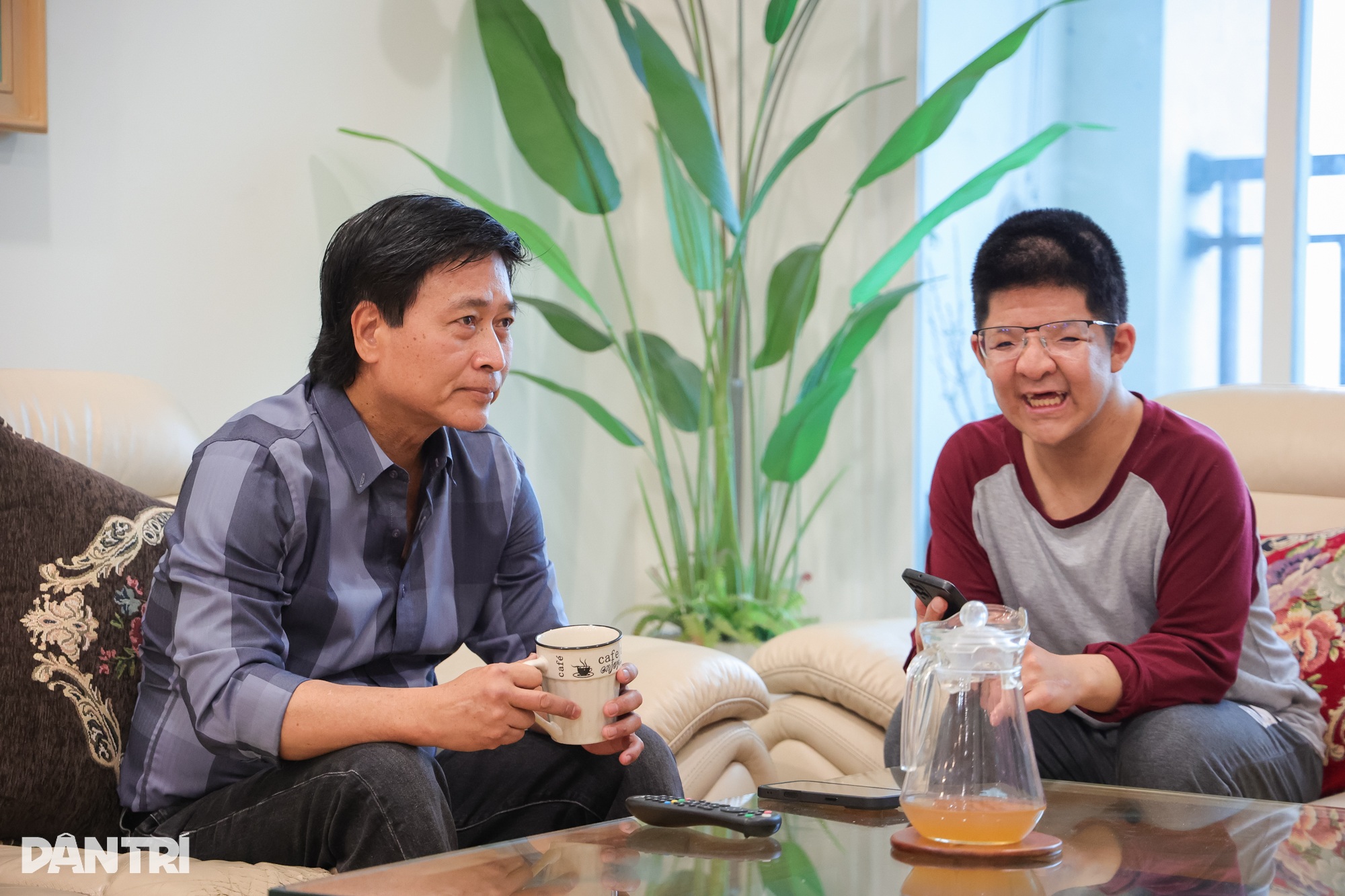 Cận cảnh căn hộ ấm cúng, rộng gần 150m2 của nghệ sĩ Quốc Tuấn