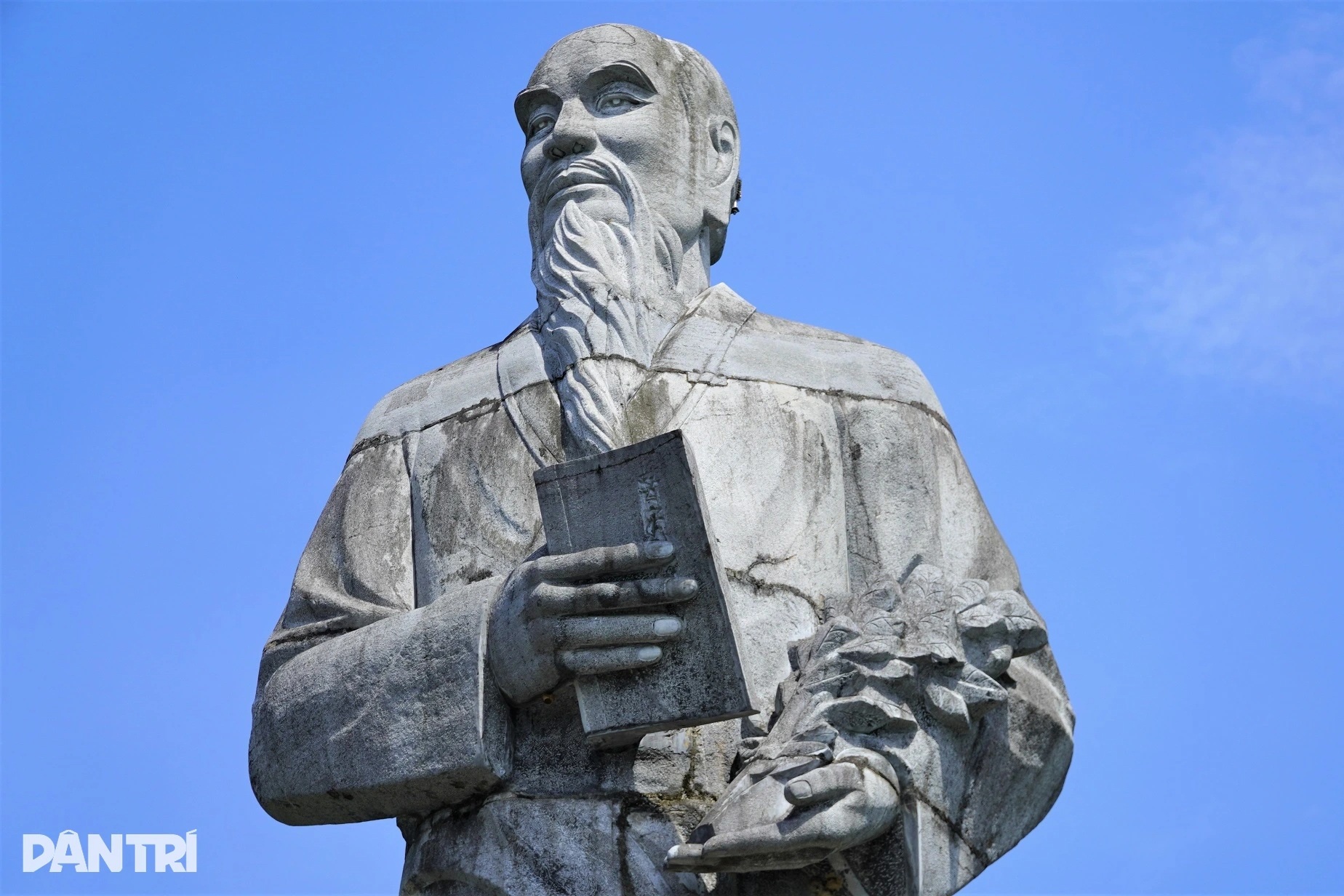 Danh y Việt tự xưng "ông già lười": 30 năm viết sách lưu truyền hàng thế kỷ