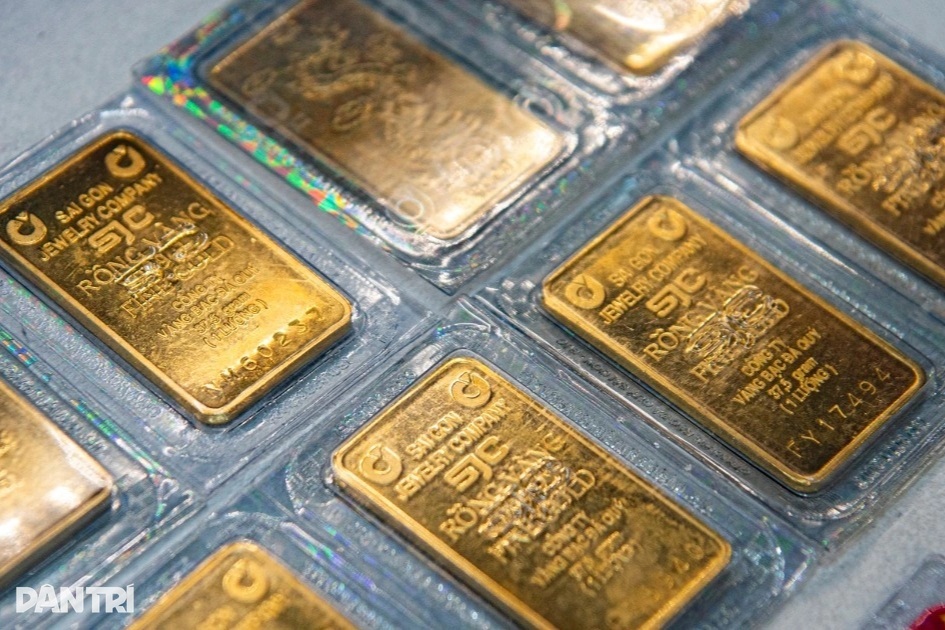 Giá vàng SJC tăng 1,1 triệu đồng, chiều bán lên sát 175 triệu đồng/lượng