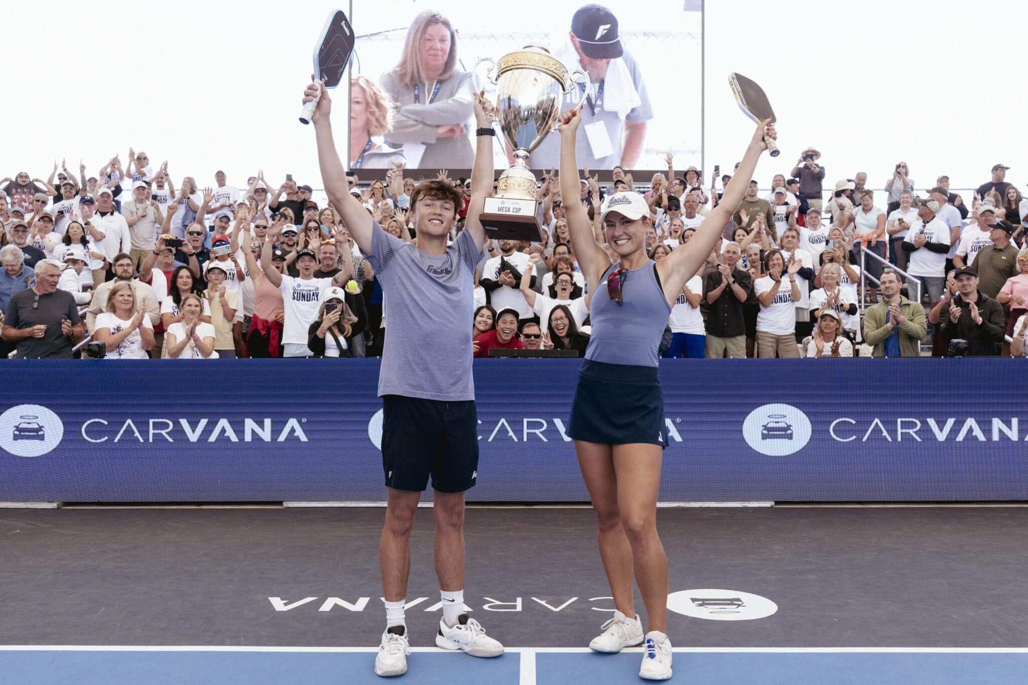 Cặp đôi pickleball số một thế giới bị phá vỡ thế độc tôn