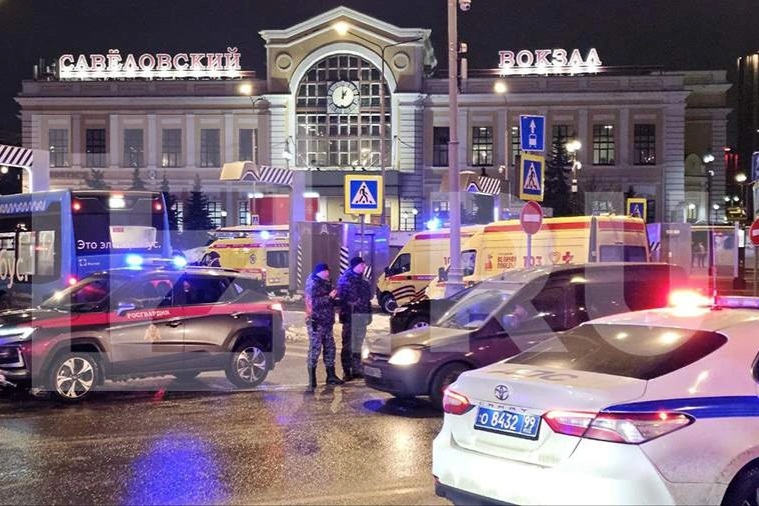 Nổ lớn bên ngoài nhà ga ở Moscow, 2 người chết