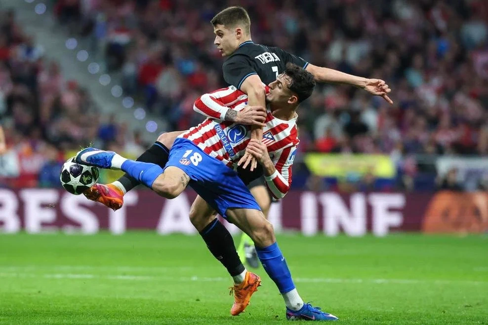 Atletico, Newcastle giành vé đi tiếp, Inter bị loại ở Champions League