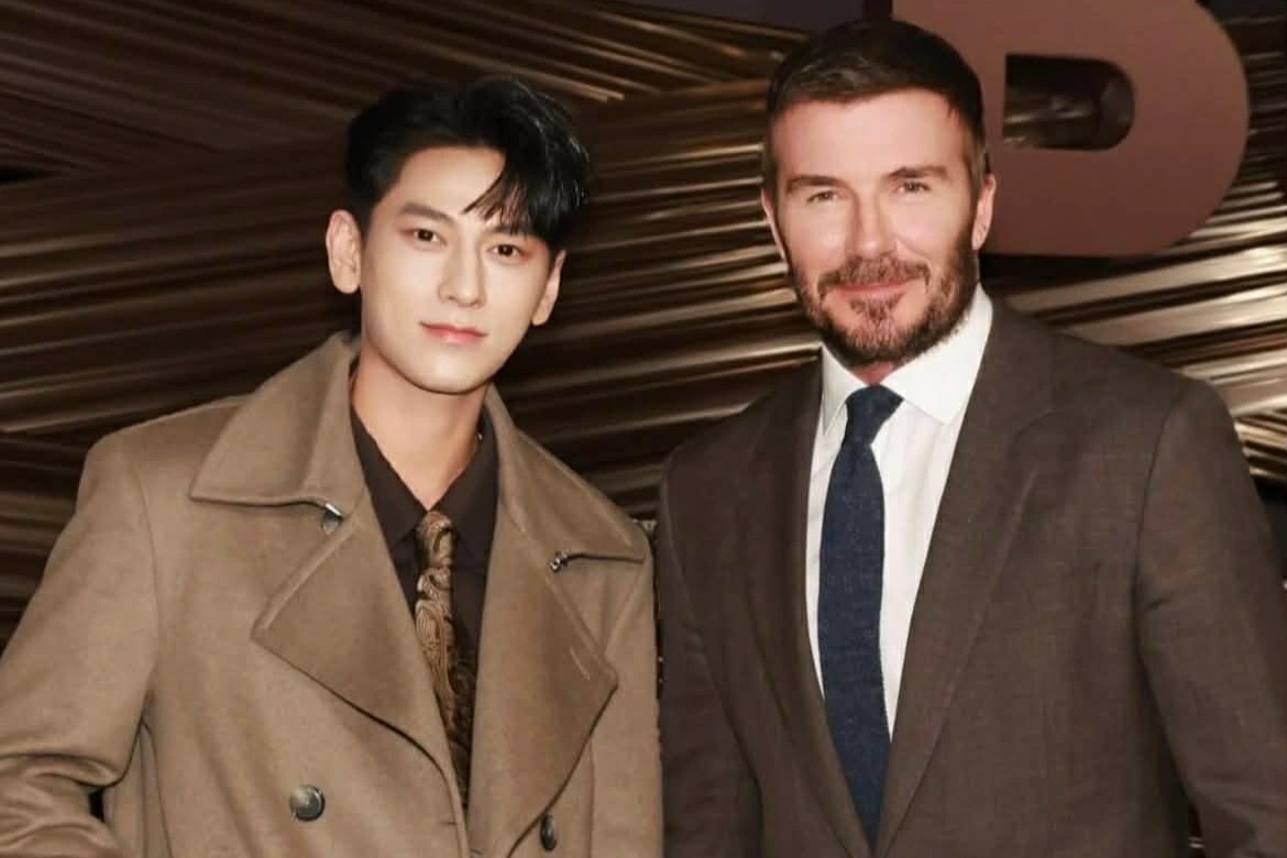 Khoảnh khắc ca sĩ Isaac gặp David Beckham gây sốt, hé lộ cuộc trò chuyện