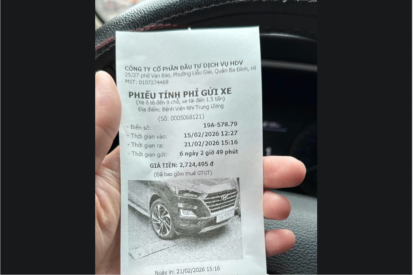 Bức bách gửi xe ở phố