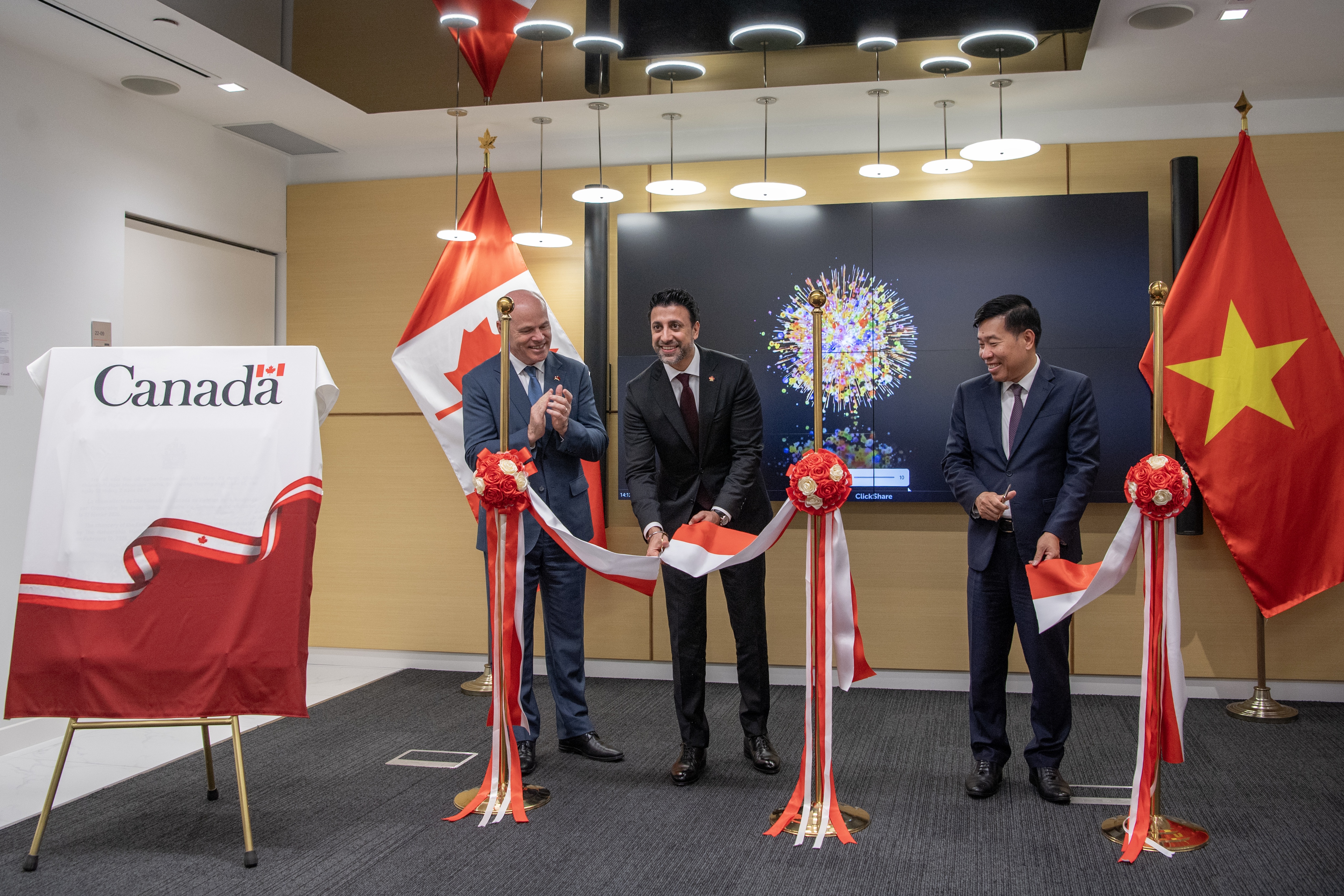 Đại sứ quán Canada khai trương trụ sở mới tại Hà Nội