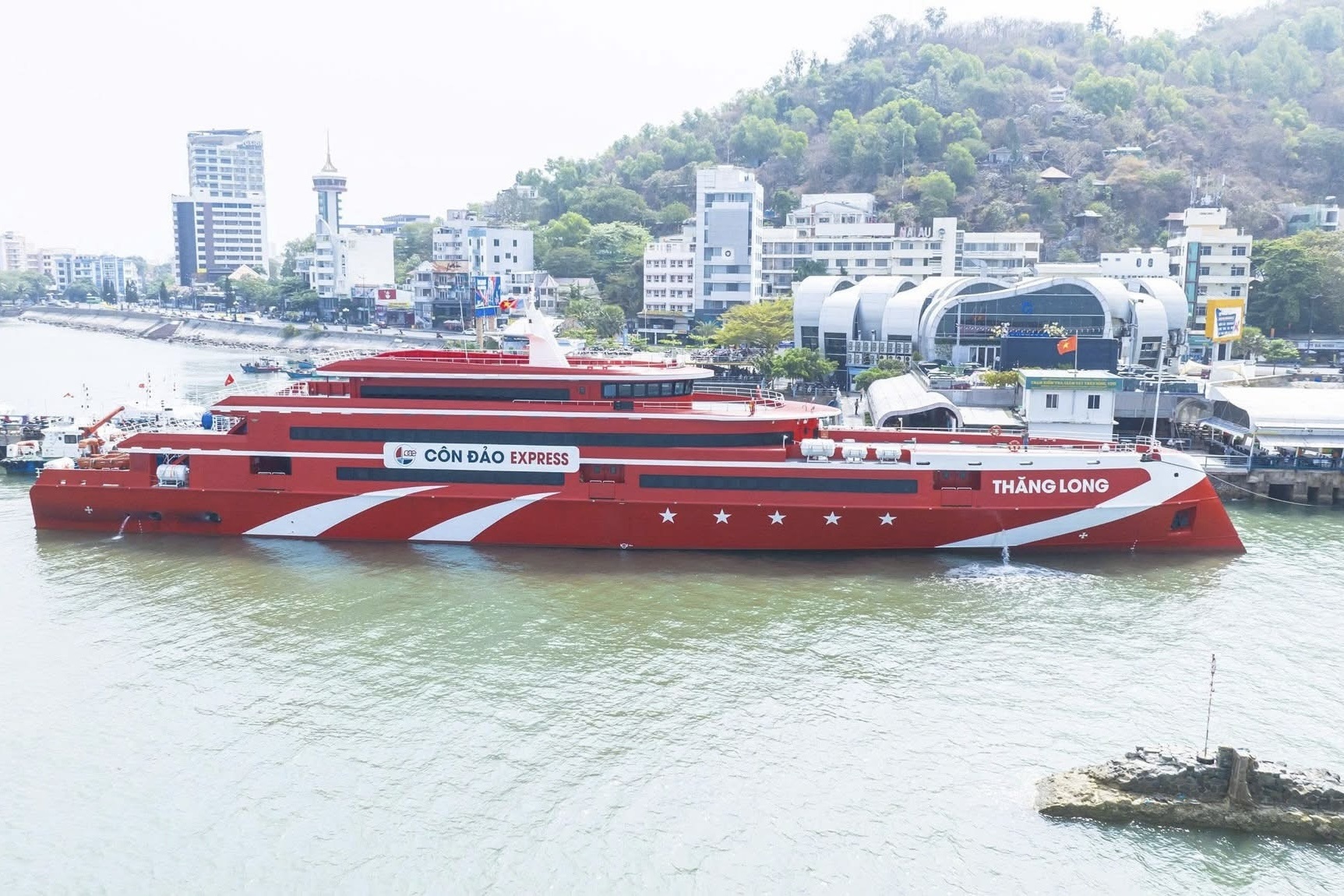 Tàu cao tốc Vũng Tàu - Côn Đảo chạy lại sau 5 tháng tạm dừng