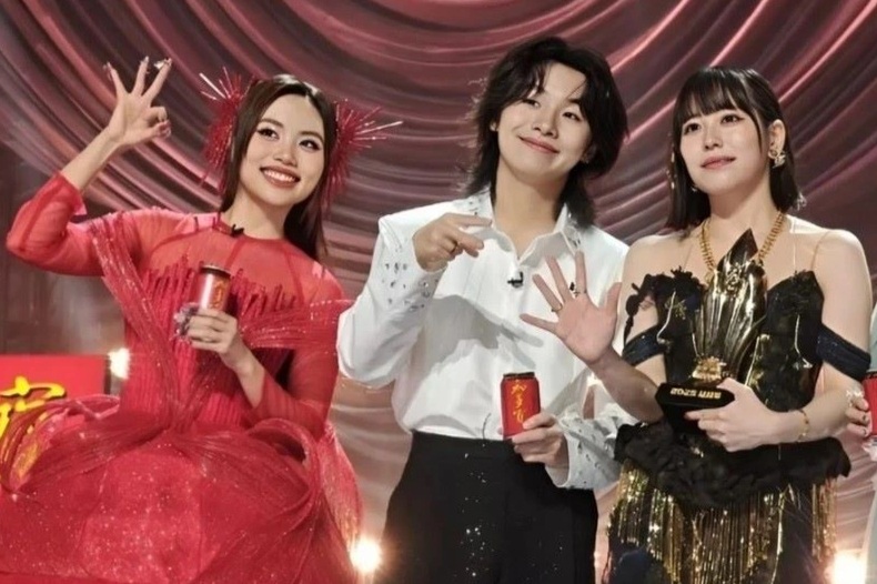 Đối thủ của Phương Mỹ Chi ở chung kết "Sing! Asia" đến Việt Nam biểu diễn