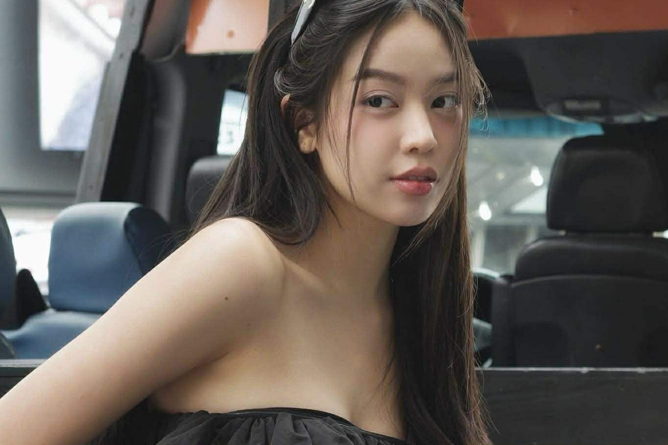 Phong cách hở bạo của Hoa hậu Thanh Thủy sau khi hết nhiệm kỳ