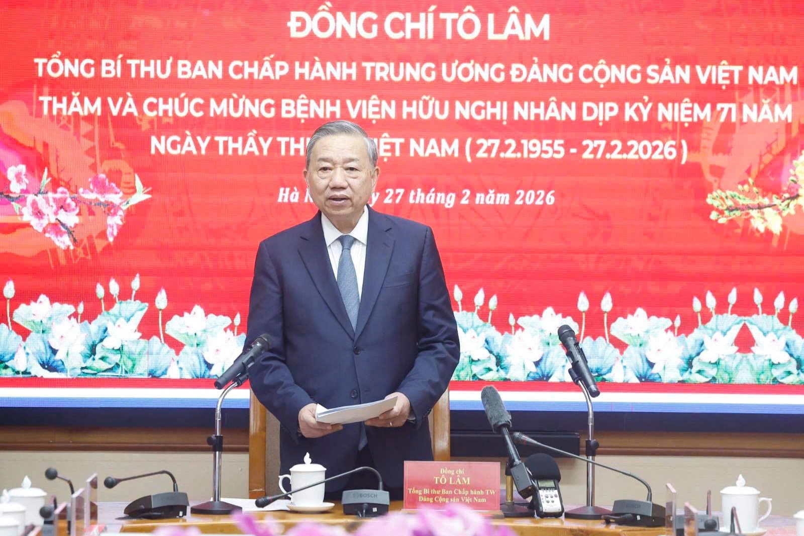 Tổng Bí thư: Ngành y tế là nơi khoa học gắn với lương tâm, trách nhiệm