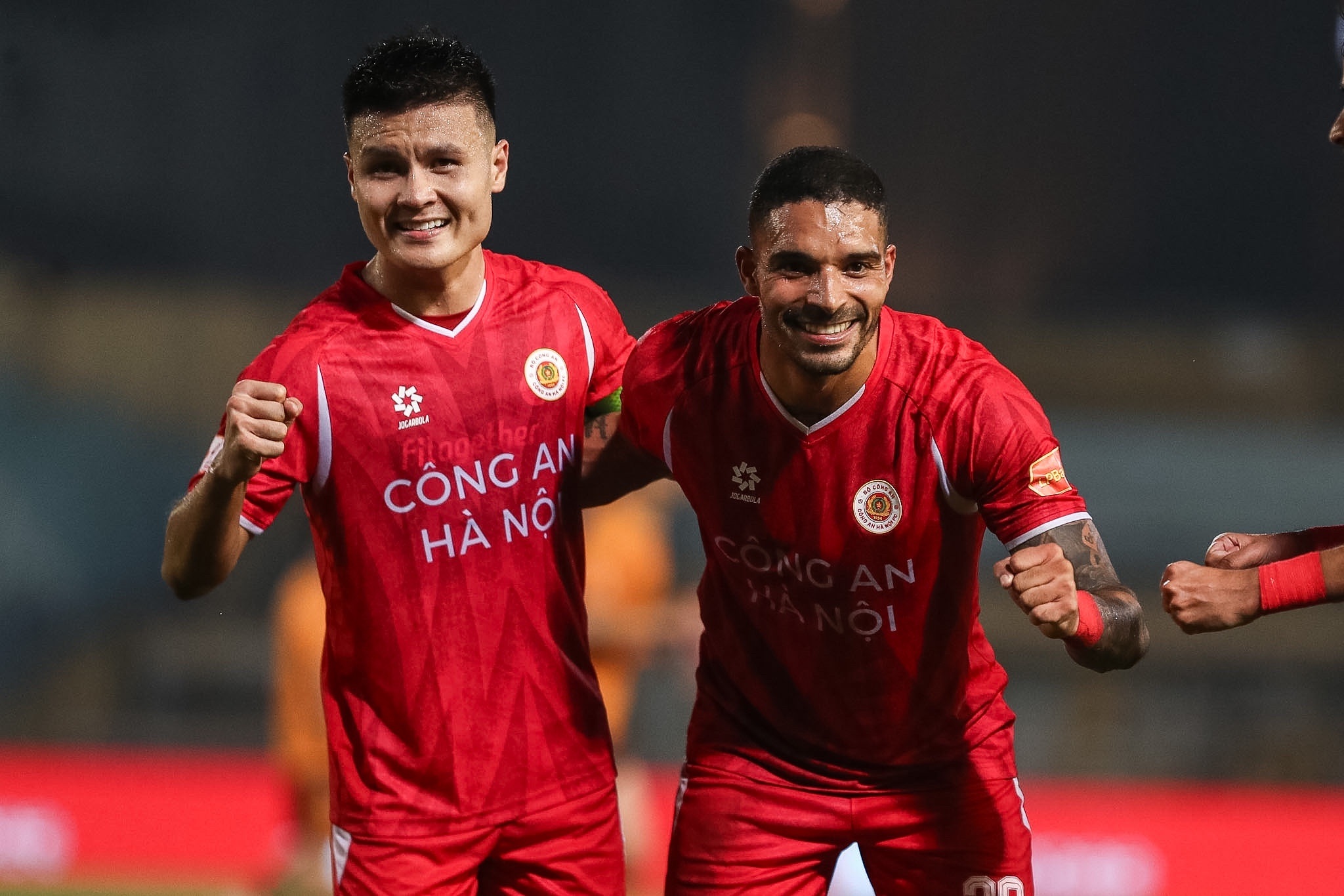 CLB Công an Hà Nội đánh bại HA Gia Lai, xây chắc ngôi đầu V-League