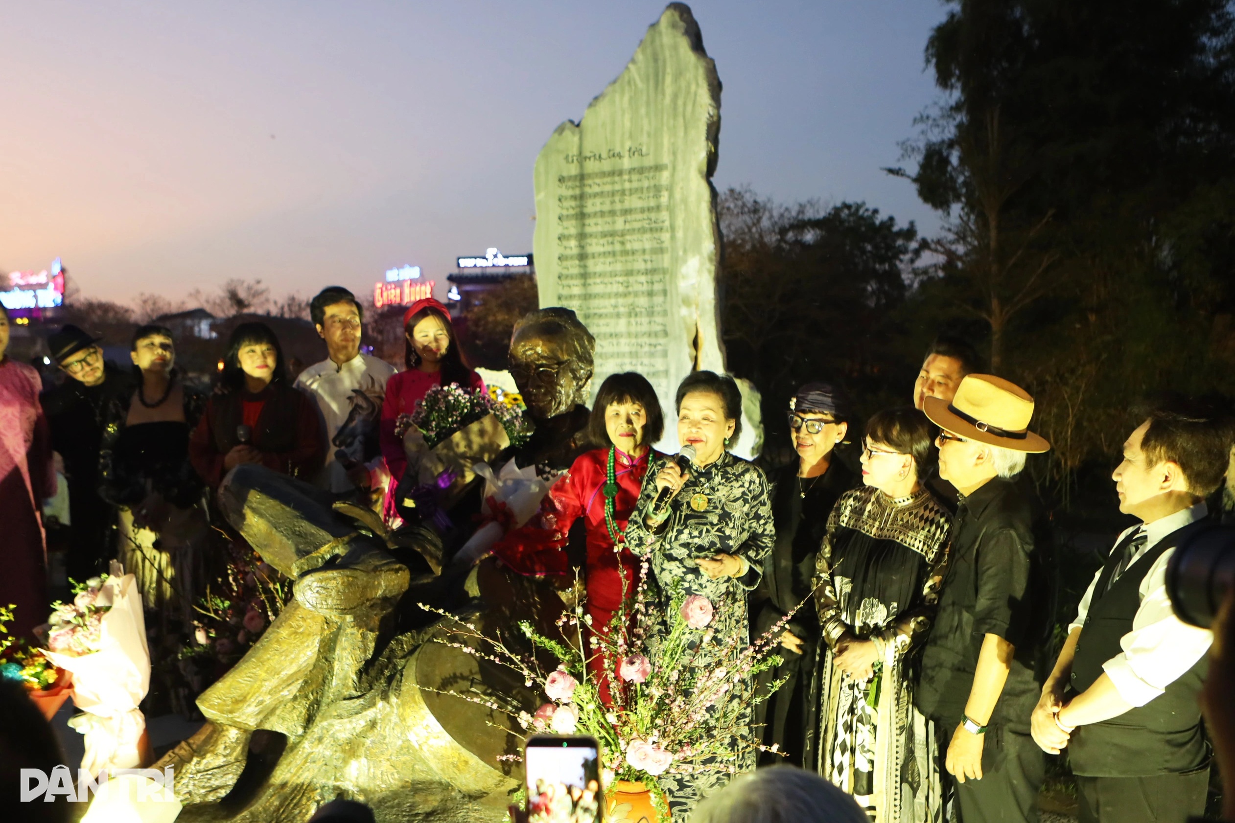 Danh ca Khánh Ly về Huế dịp kỷ niệm ngày sinh cố nhạc sĩ Trịnh Công Sơn