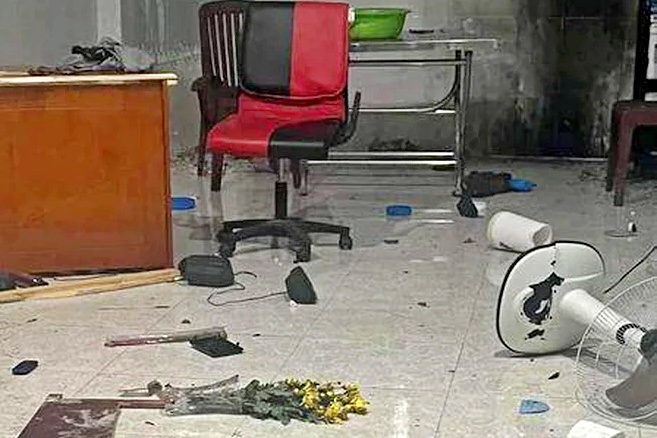 Đột nhập nhà con nợ tháo dỡ tài sản, một chủ nợ bị bắt