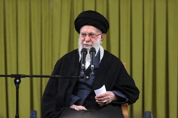 Iran khẳng định Lãnh tụ tối cao vẫn an toàn sau cuộc không kích của Israel