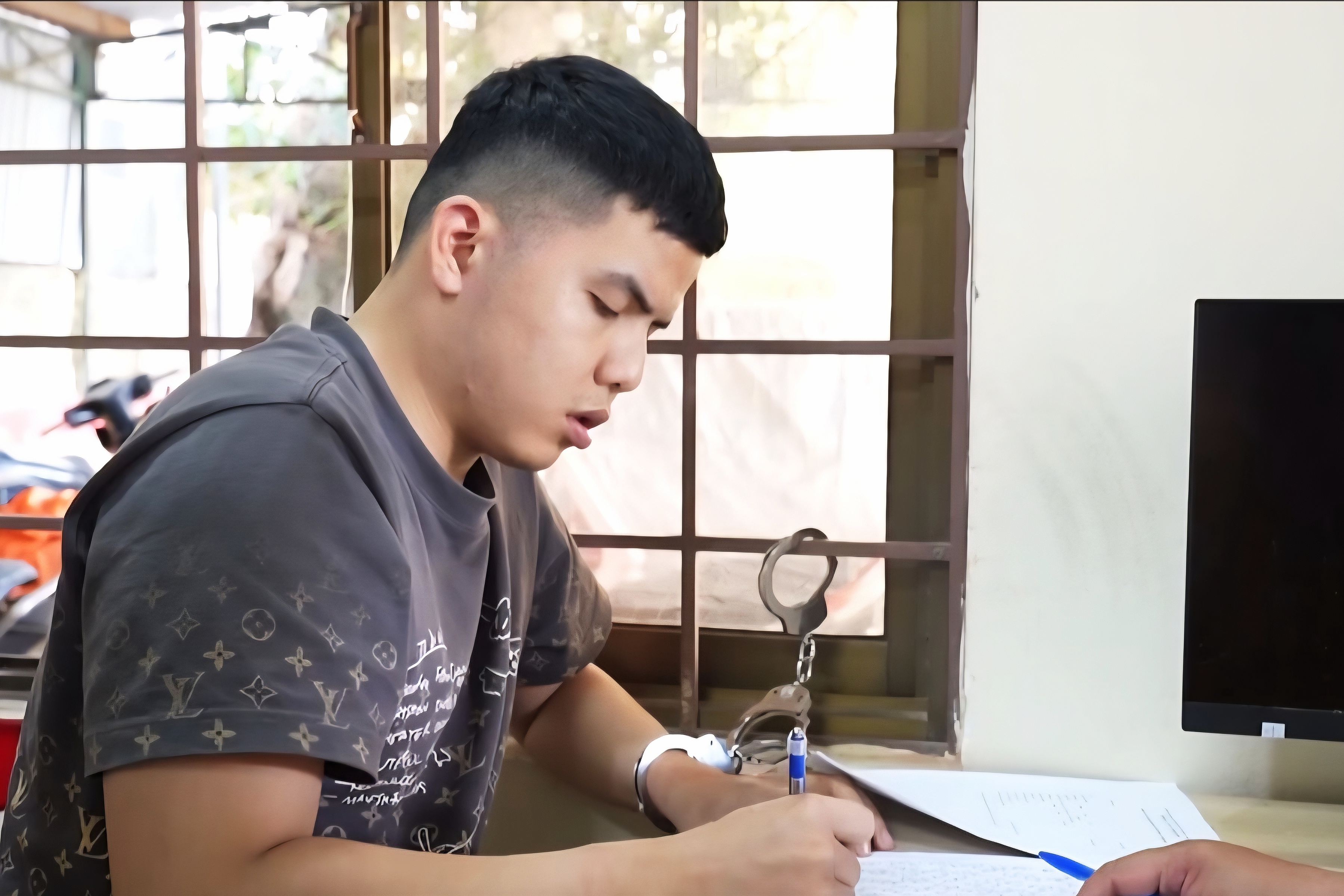 Thêm một mắt xích trong vụ án mua bán lượng lớn ma túy sa lưới