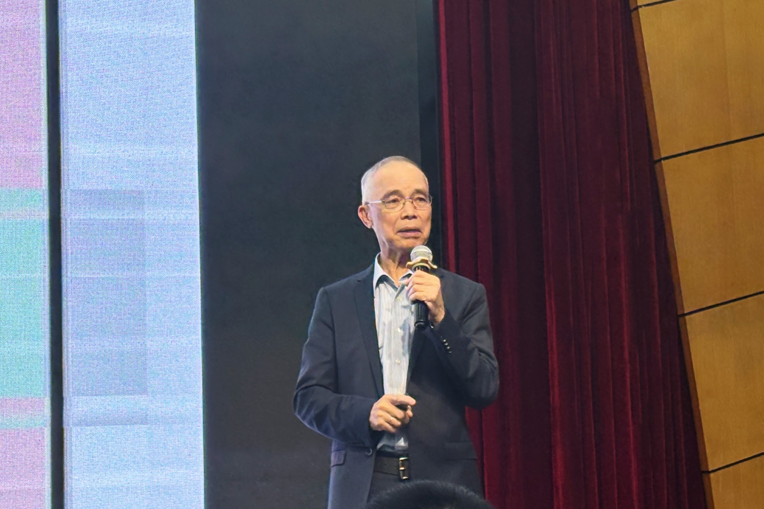 Tiến sĩ Nguyễn Tường Bách và góc nhìn về áp lực hoàn thiện bản thân