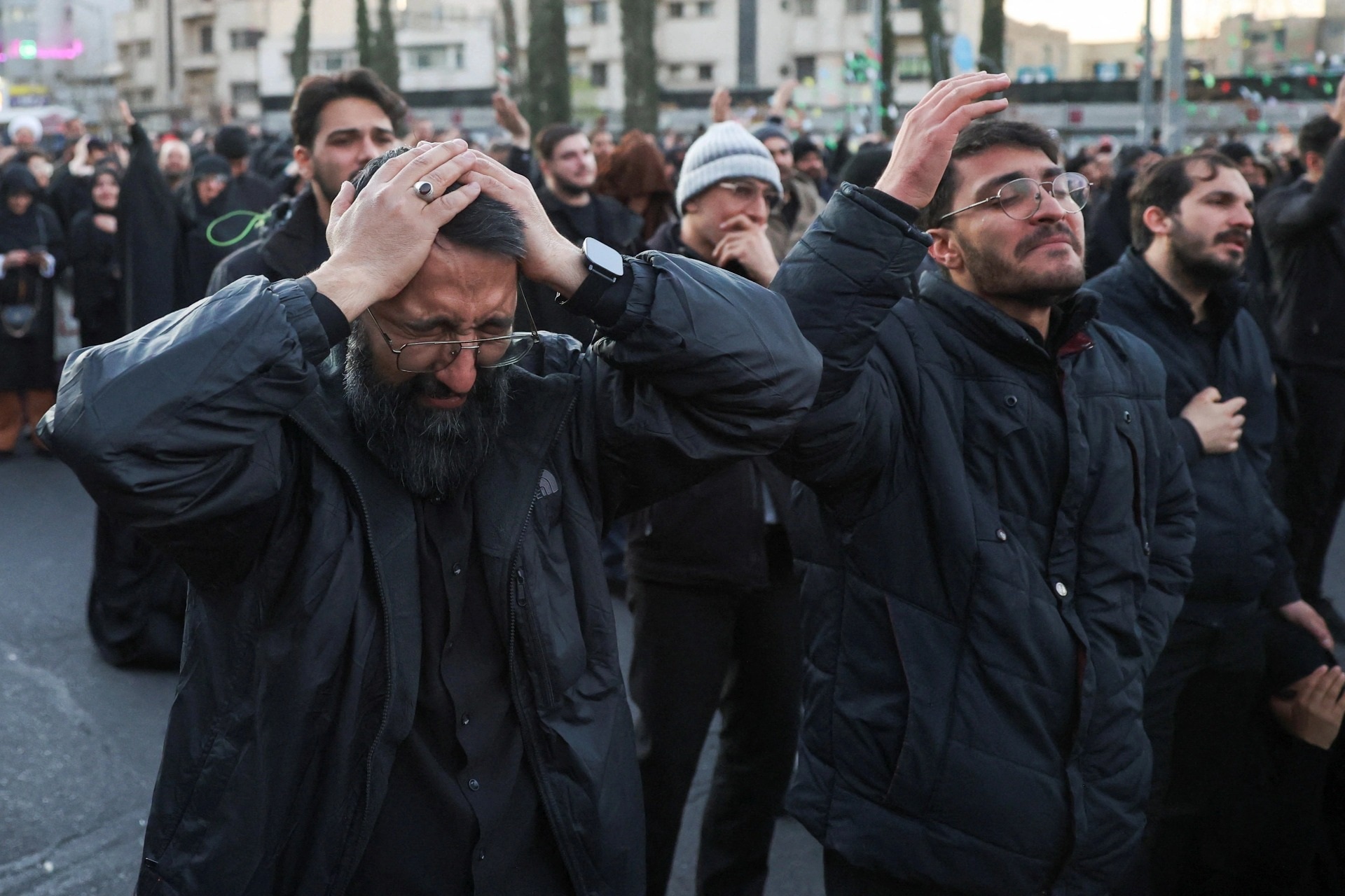 Lãnh tụ Tối cao và Tư lệnh IRGC thiệt mạng, Iran quyết trả đũa dữ dội nhất