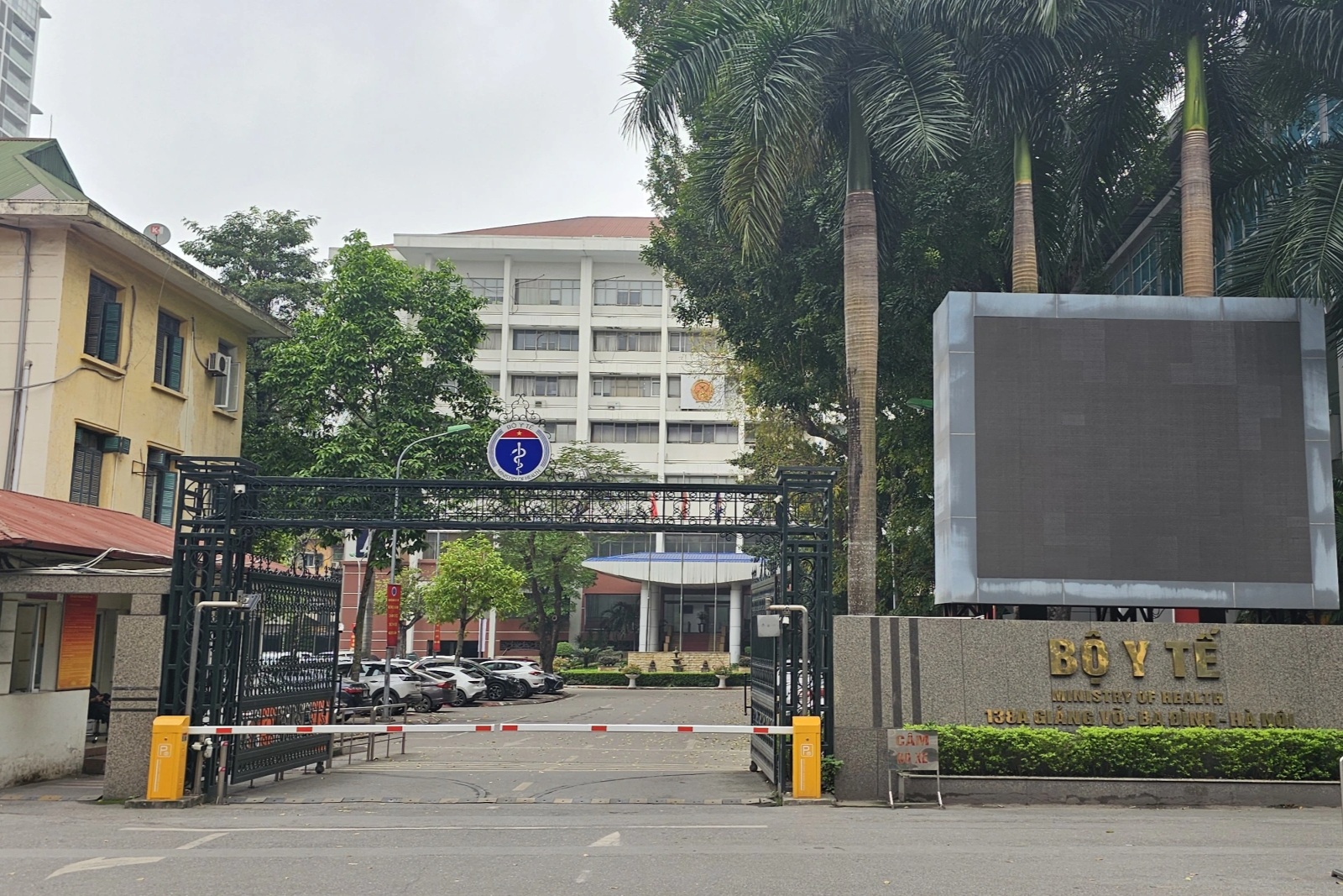 Đề xuất sửa đổi, bổ sung một số luật thuộc lĩnh vực y tế