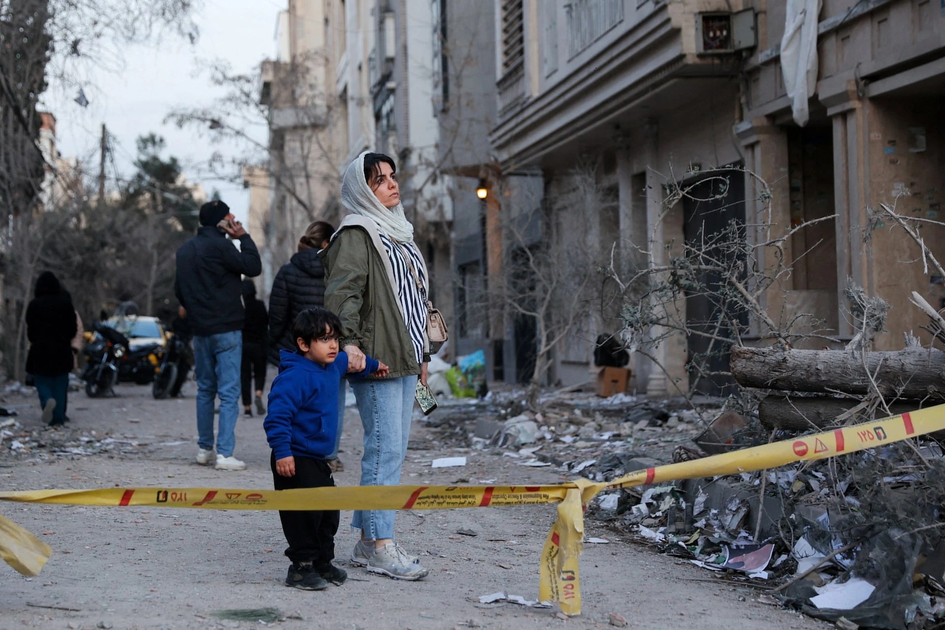 Cuộc sống thời chiến dưới làn bom đạn của người Iran